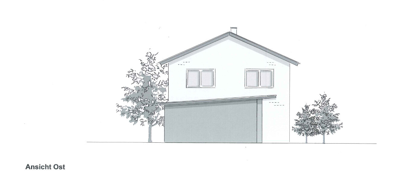 Ostansicht eines zweigeschossigen Einfamilienhauses mit Garage und Bäumen