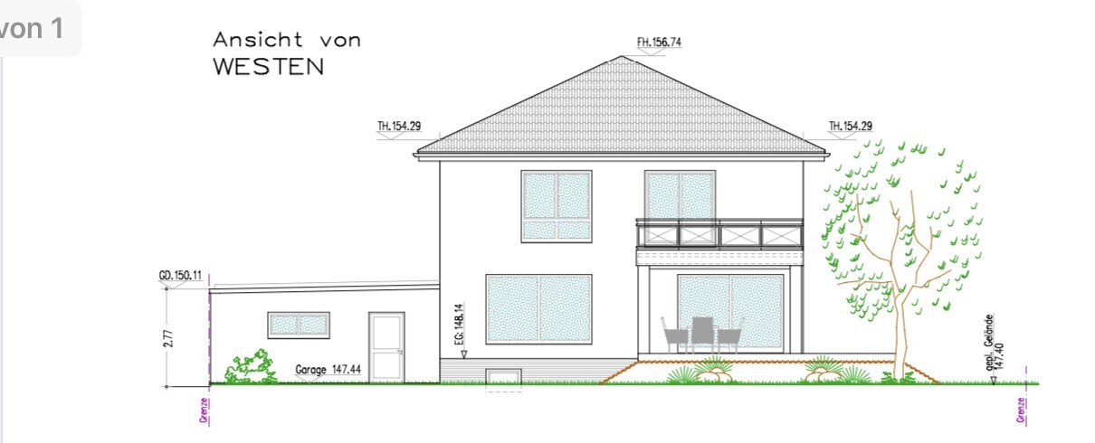 Ansicht von Westen: zweigeschossiges Haus mit Garage links, Balkon und Garten rechts.