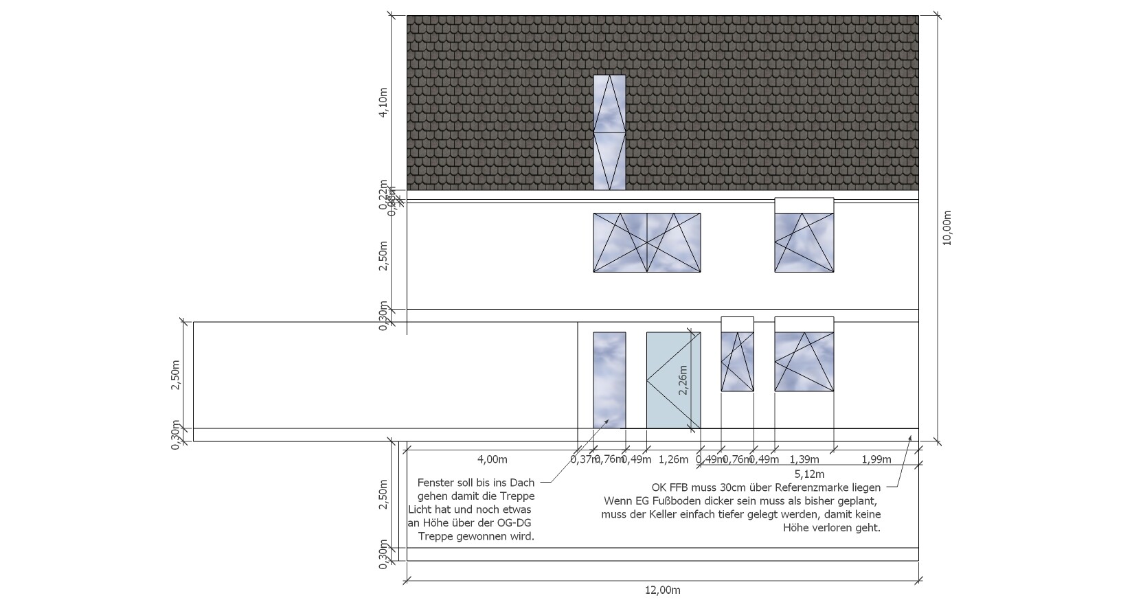 Technischer Bauplan eines Hauses mit Dachziegeln, Fenstern und Maßlinien