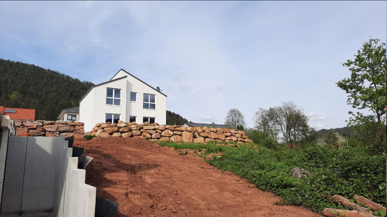 hausplatzierung-grundstueck-in-hangkurve-wo-kommt-das-haus-hin-662960-3.png