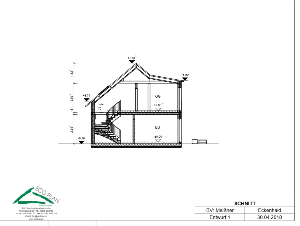 Schnitt durch zweistöckiges Haus mit Treppe, EG/OG und Dachstuhl.