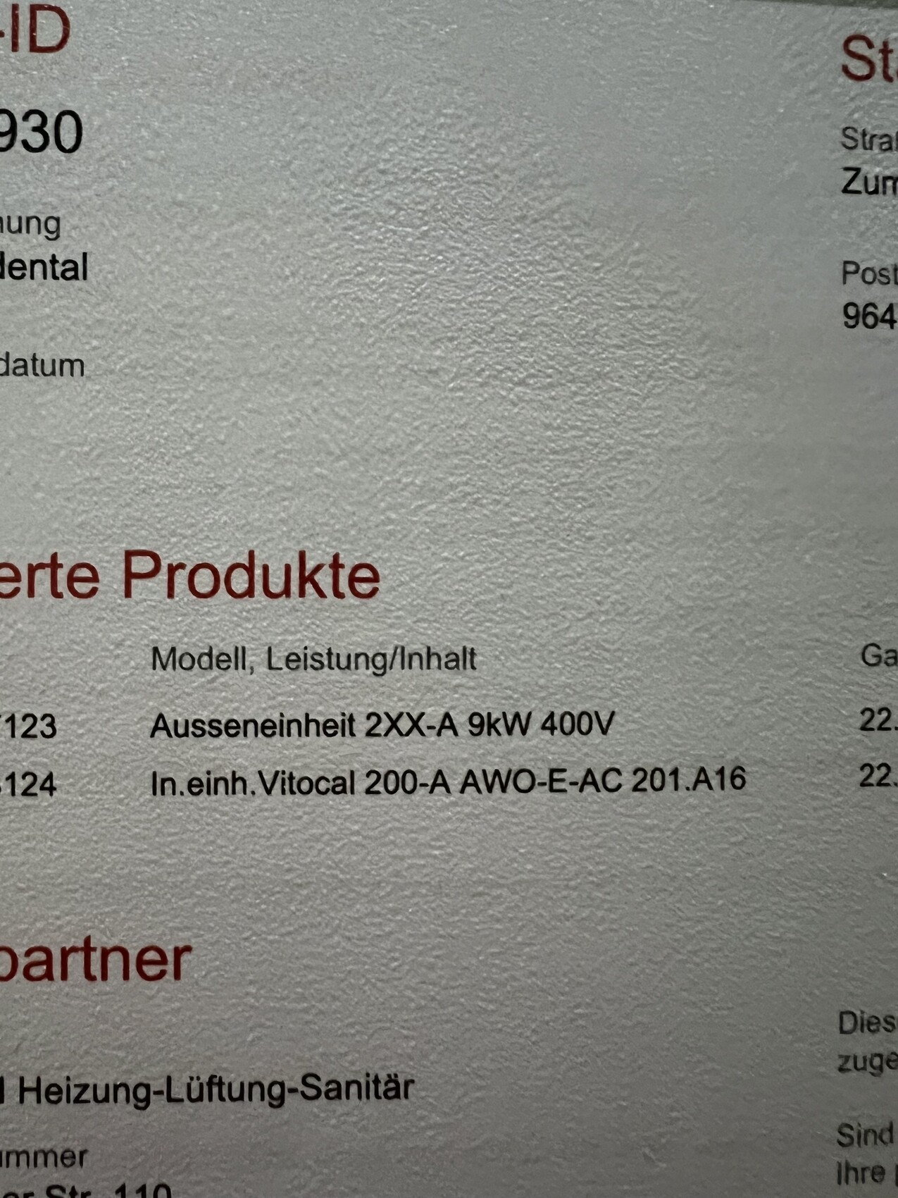 Produktseite mit Modell- und Leistungsangaben; Ausseneinheit 2XX-A 9kW 400V