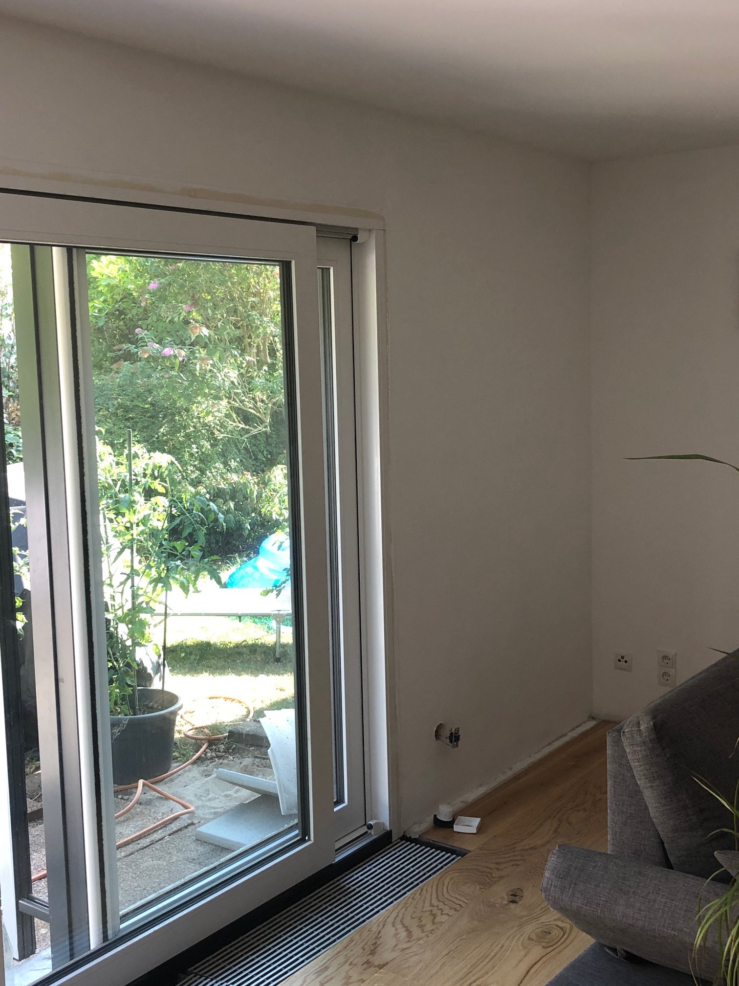 hebeschiebetuer-buendig-verschliessen-422713-1.JPG