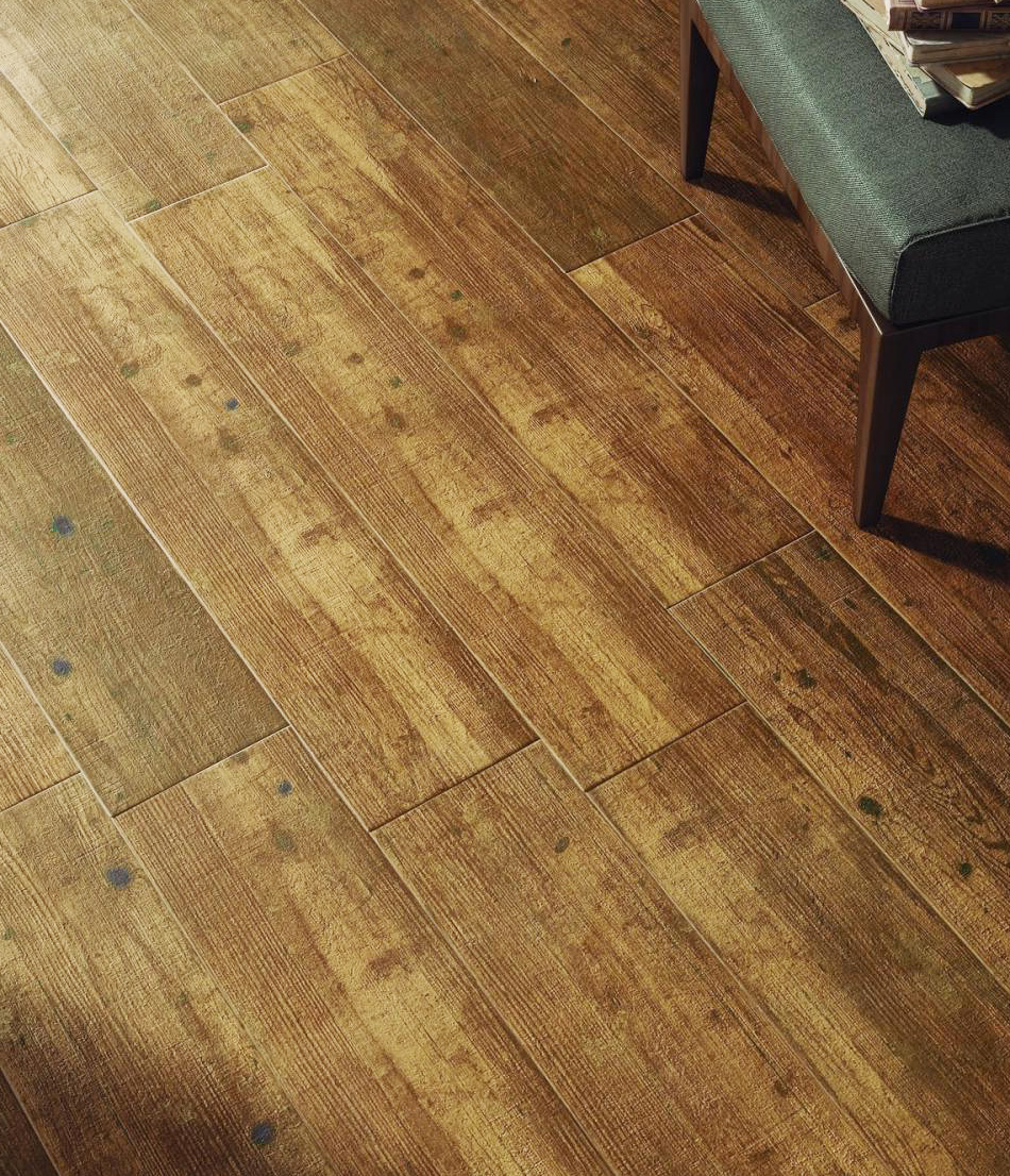 holzboden-warmton-im-wohnzimmer.jpg