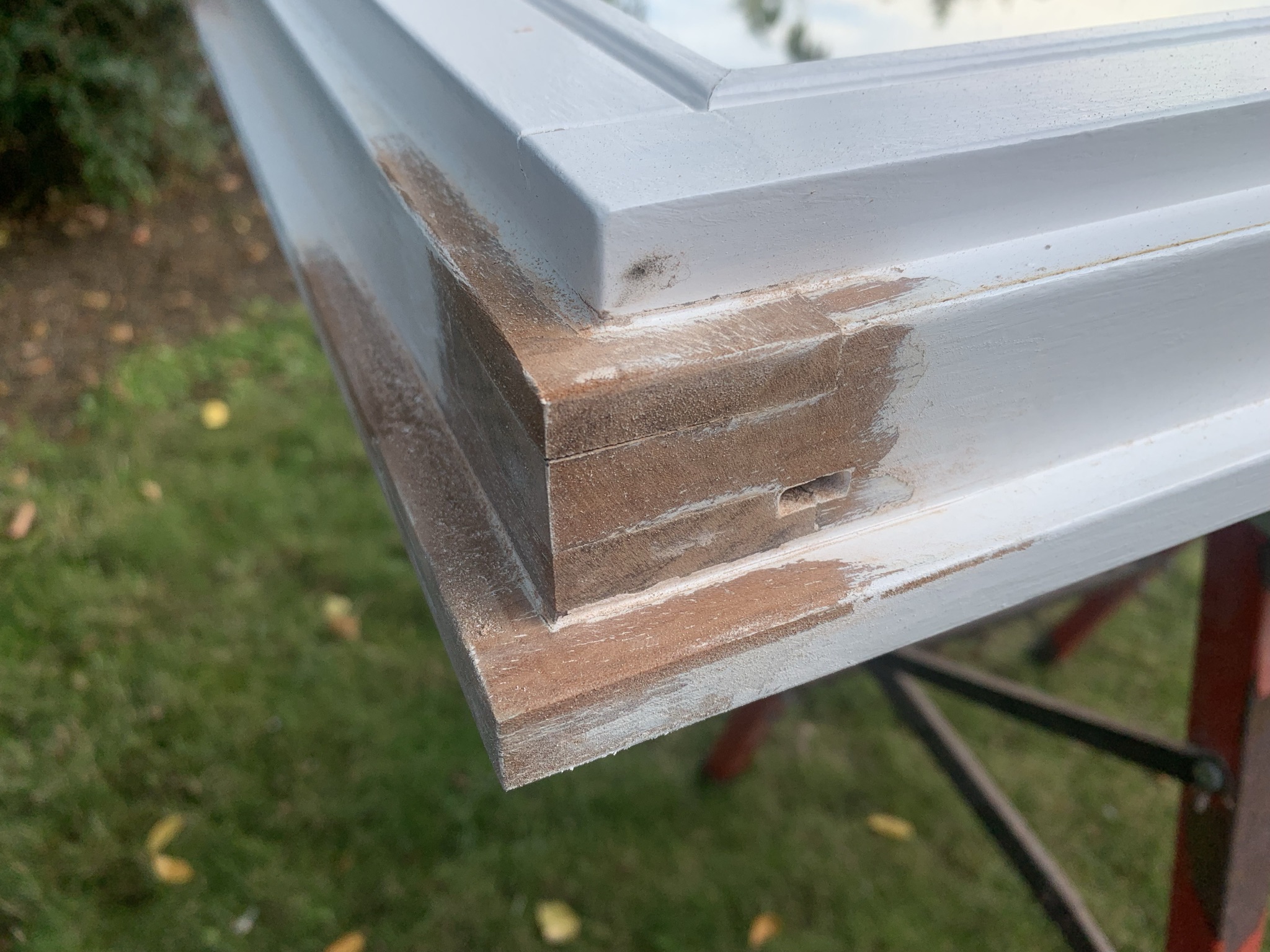 holzfenster-lochdehnungsloch-verkitten-515411-1.jpeg