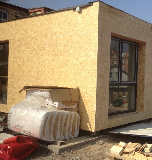 holzfenster-rahmen-kratzer-dellen.jpg