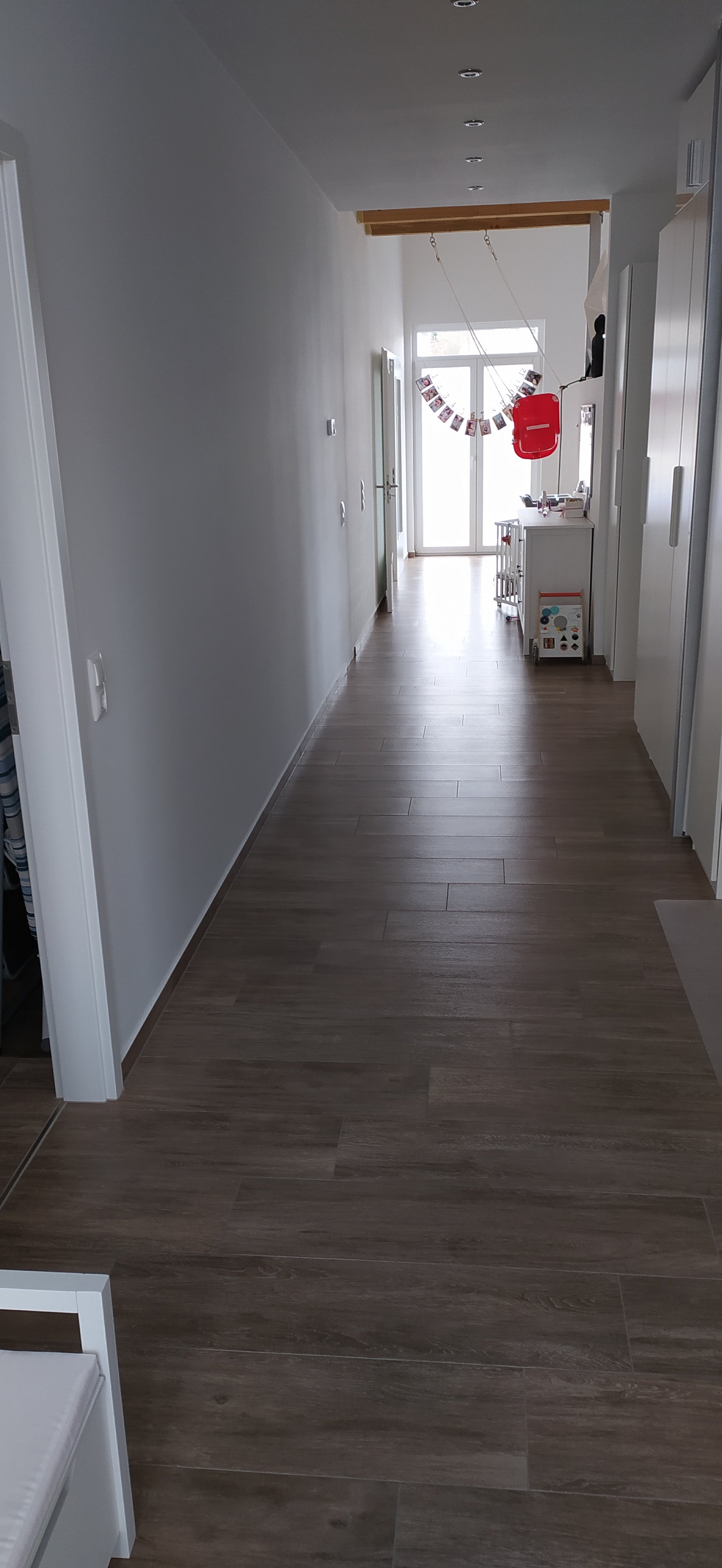 holzoptikfliesen-wie-legen-quer-oder-laengs-554005-1.jpg