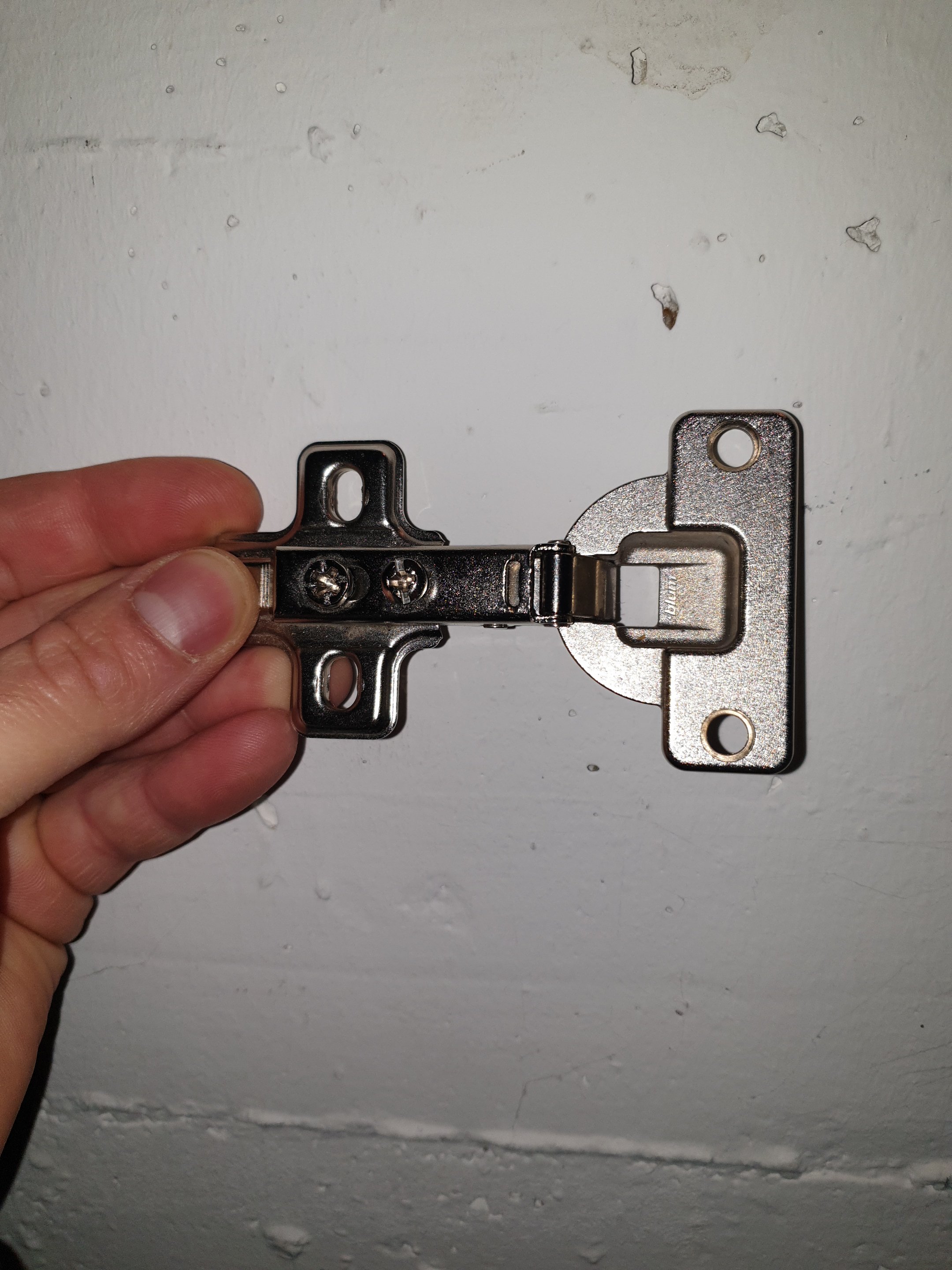 ikea-kuehlschrank-blum-scharnier-nicht-mehr-lieferbar-ersatz-377569-2.jpg