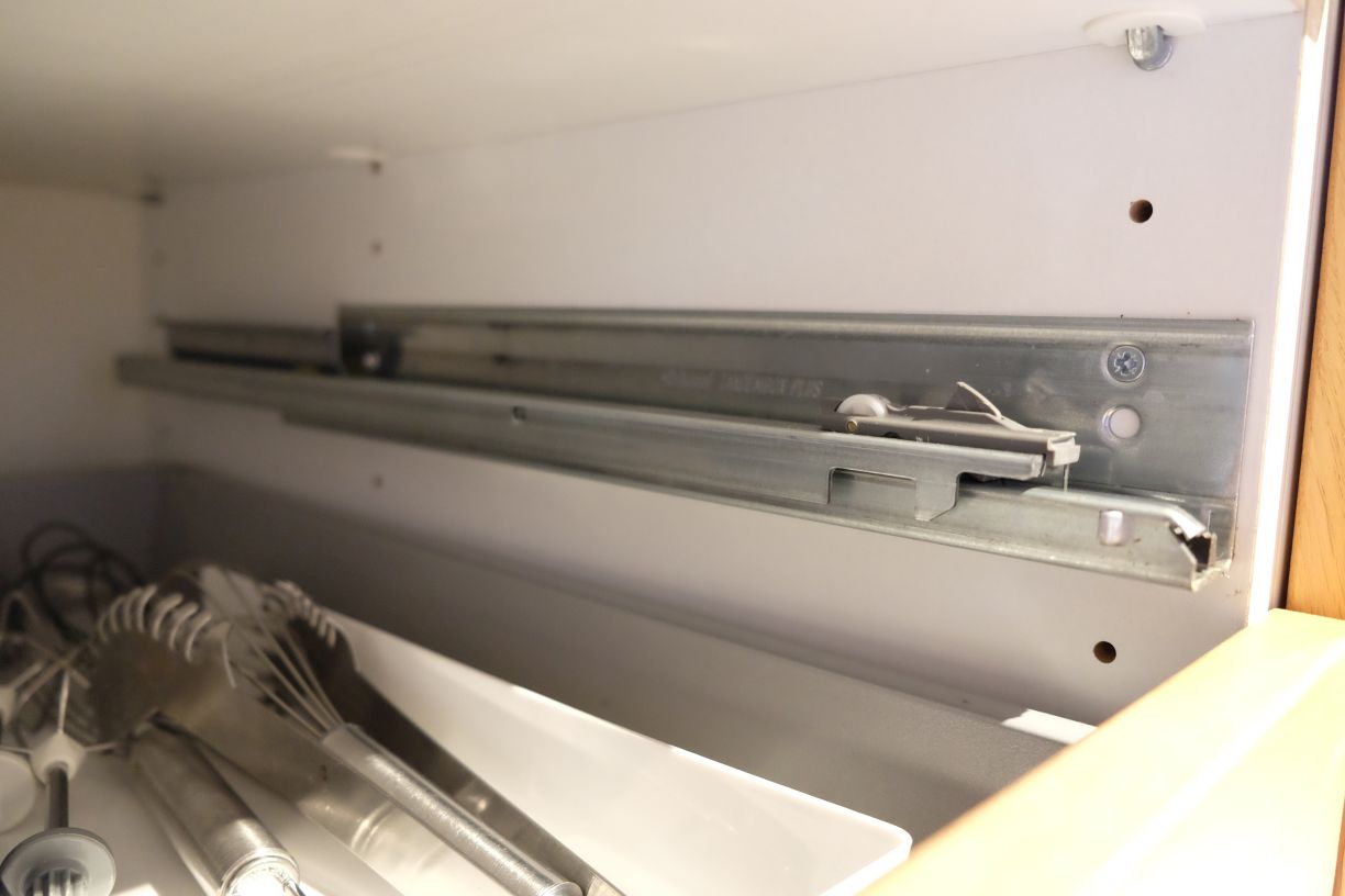 ikea-schubladen-vollauszug-tandembox-plus-nachtraeglich-daempfen-239663-1.JPG