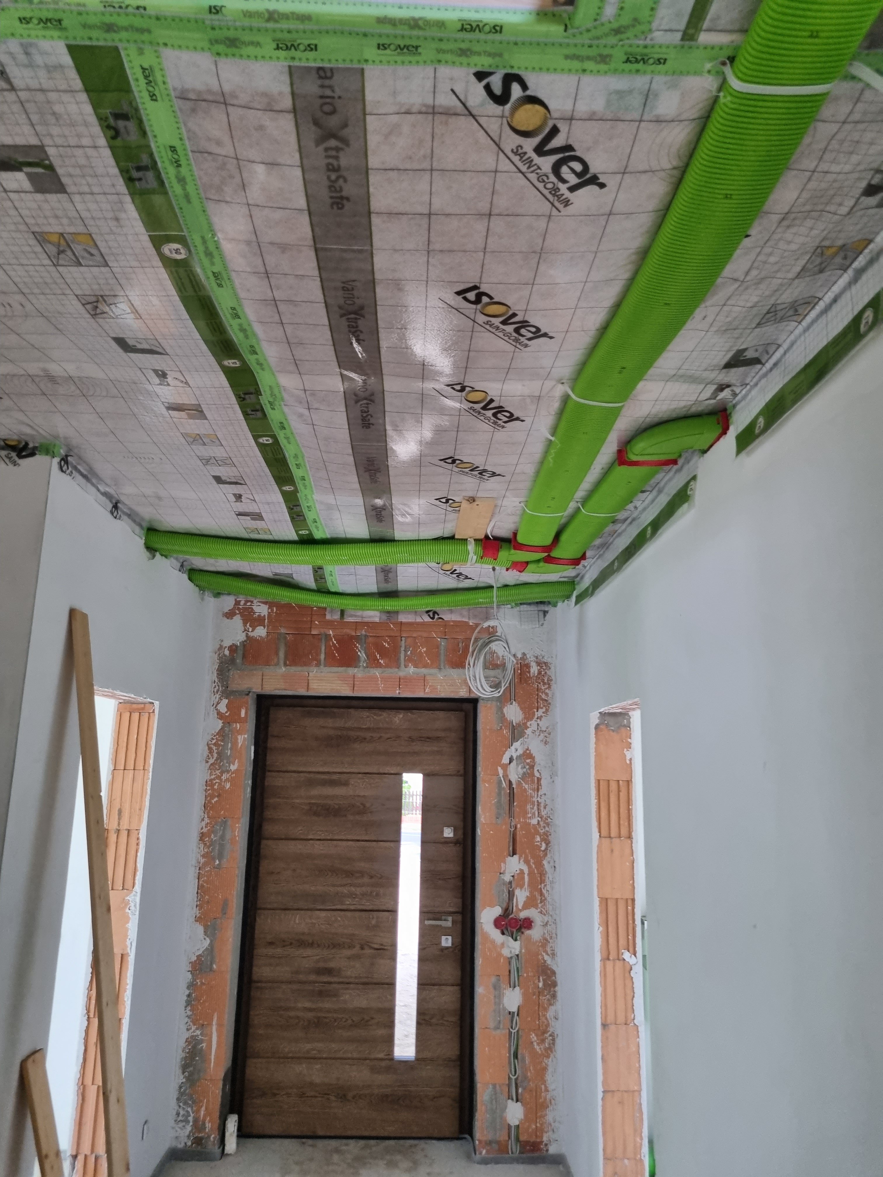 innenausbau-umbau-im-flur-bauarbeiten.jpg