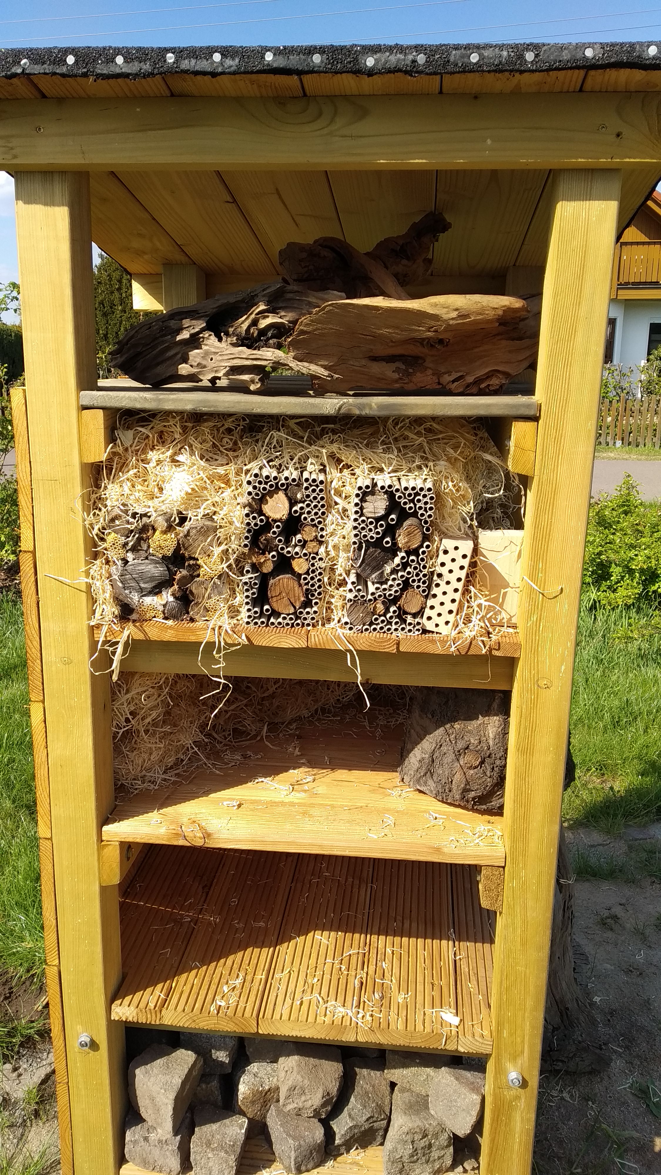 insektenhotel-richtig-planen-tipps-gesucht-397519-1.jpeg