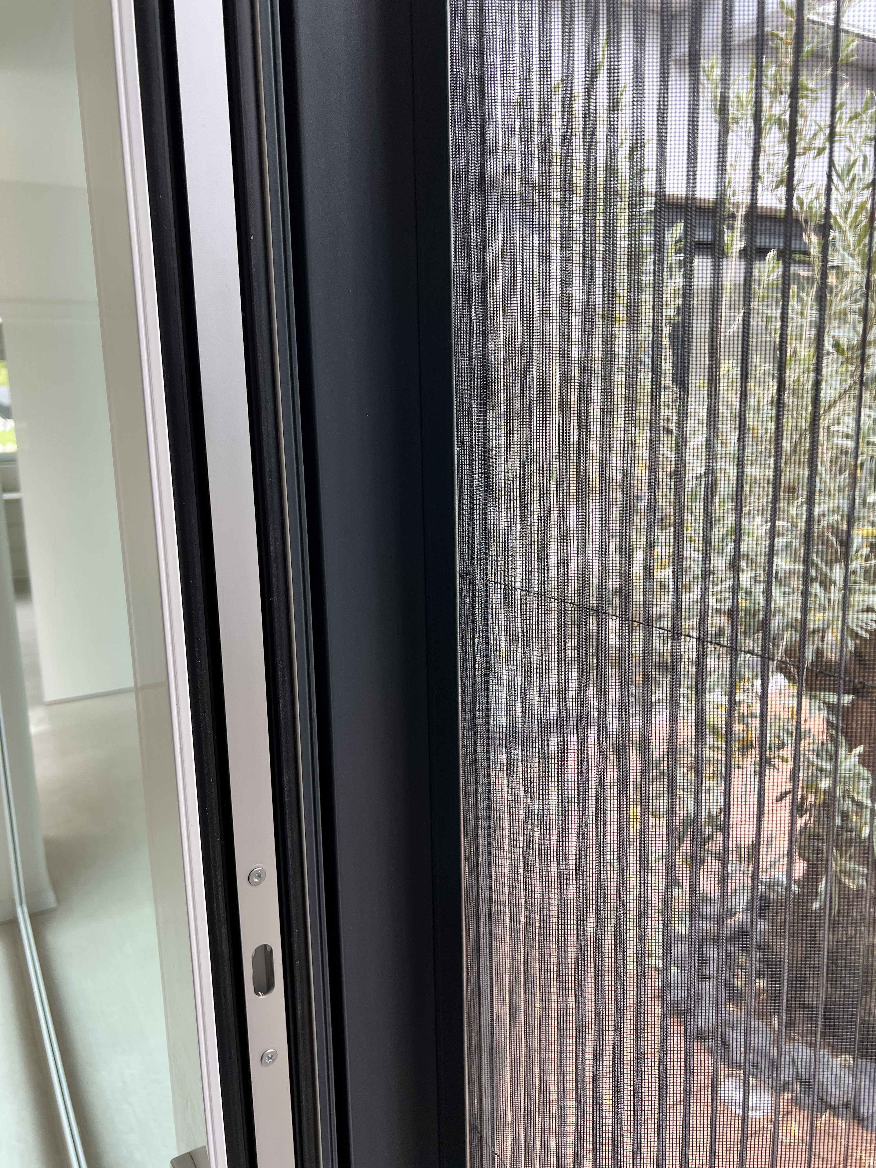 insektenschutz-bei-schiebetuer-realisieren-579831-1.jpeg