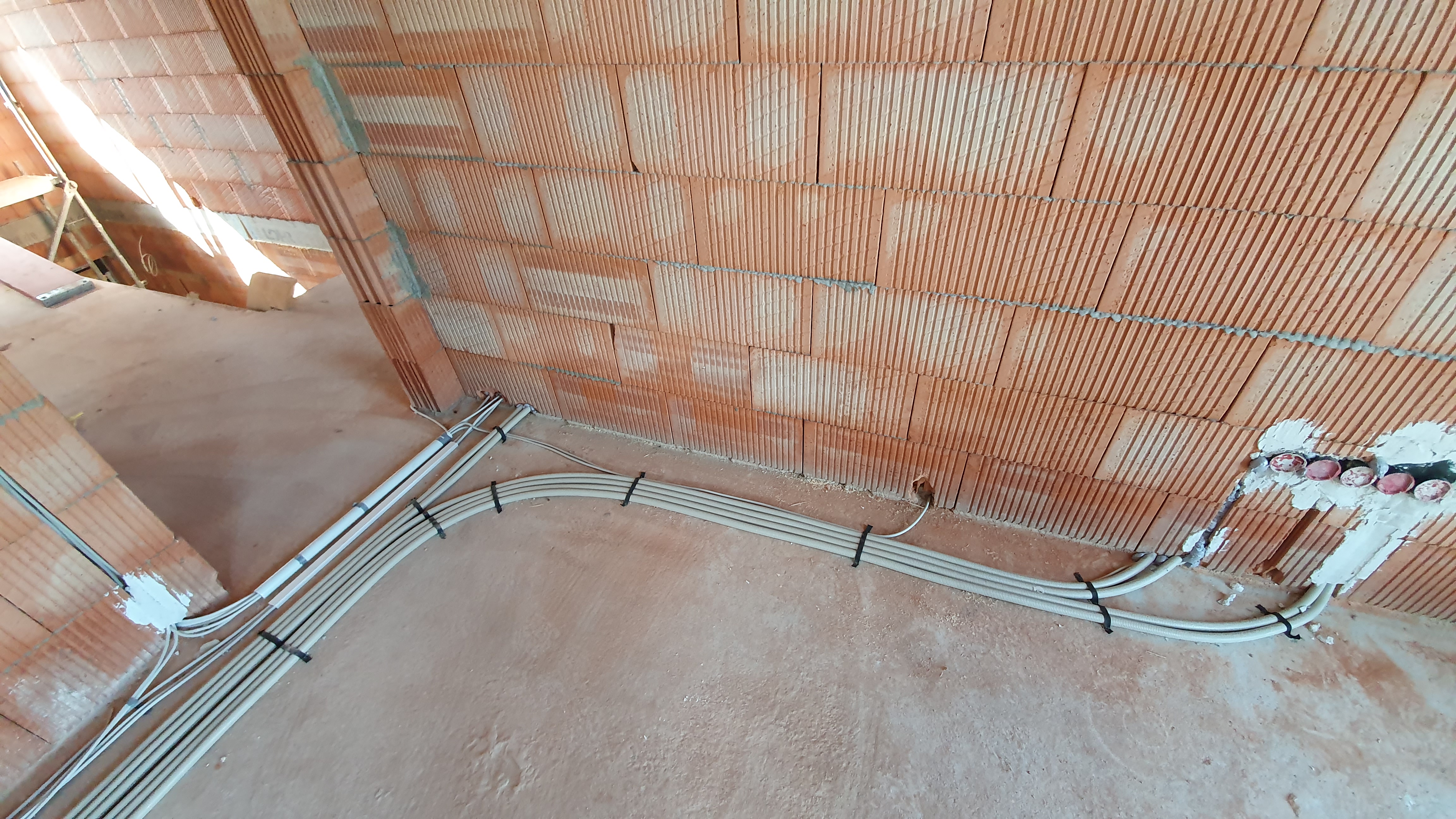 installation-elektro-neubau-efh-bewertung-und-anregungen-507383-1.jpg