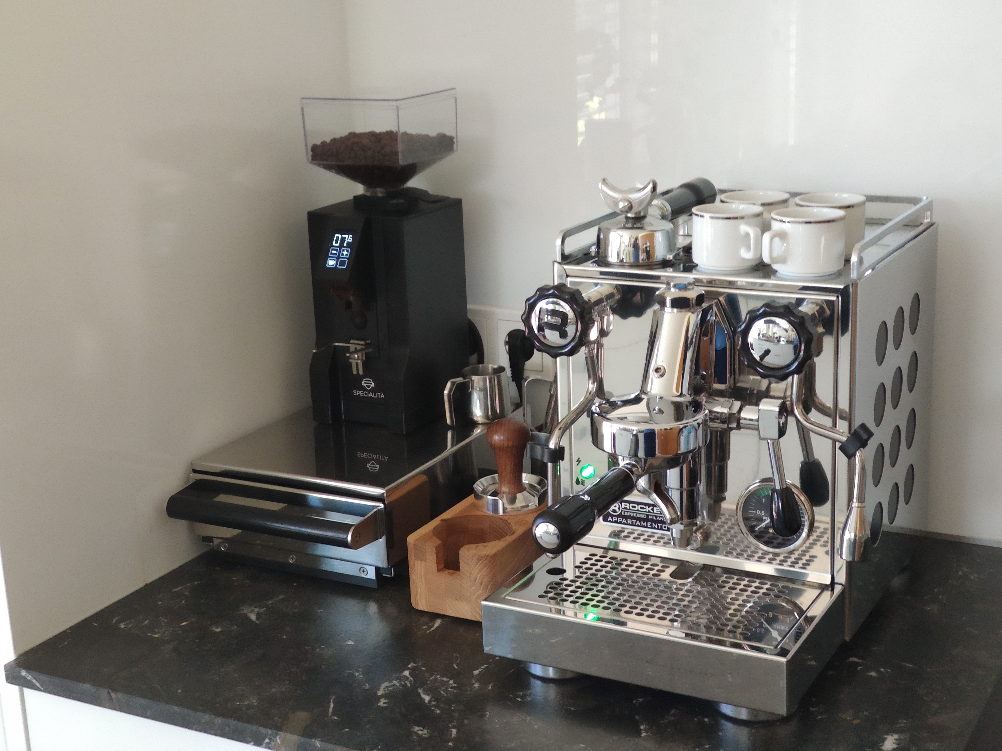 integrierter-kaffeevollautomat-empfehlenswert-422935-1.jpg