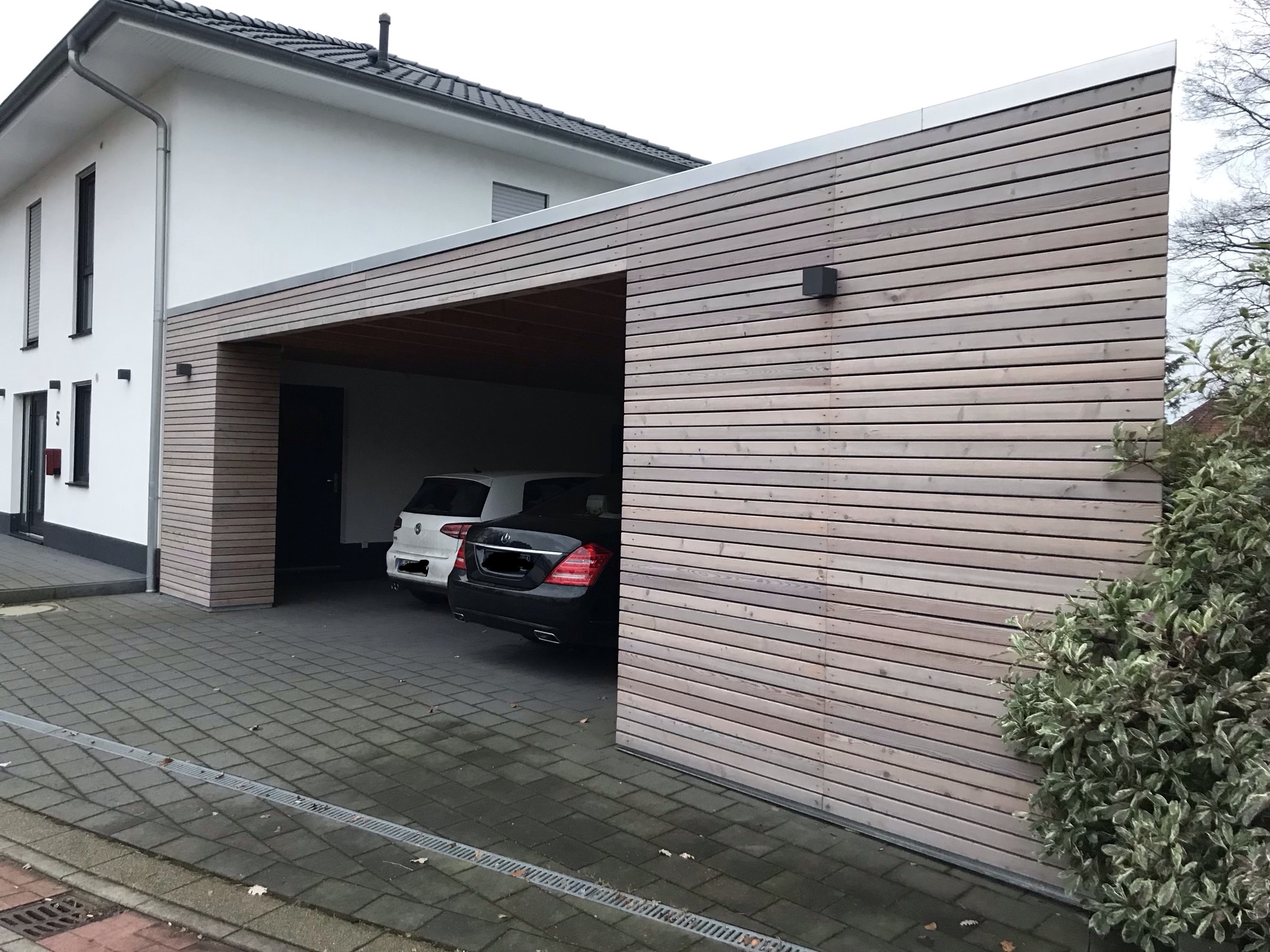 ist-das-ein-beton-carport-oder-holz-aluminium-306676-1.jpeg
