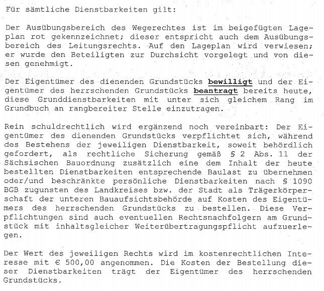 Seite eines juristischen Dokuments zu Grunddienstbarkeiten, Wegerechten und Kosten.