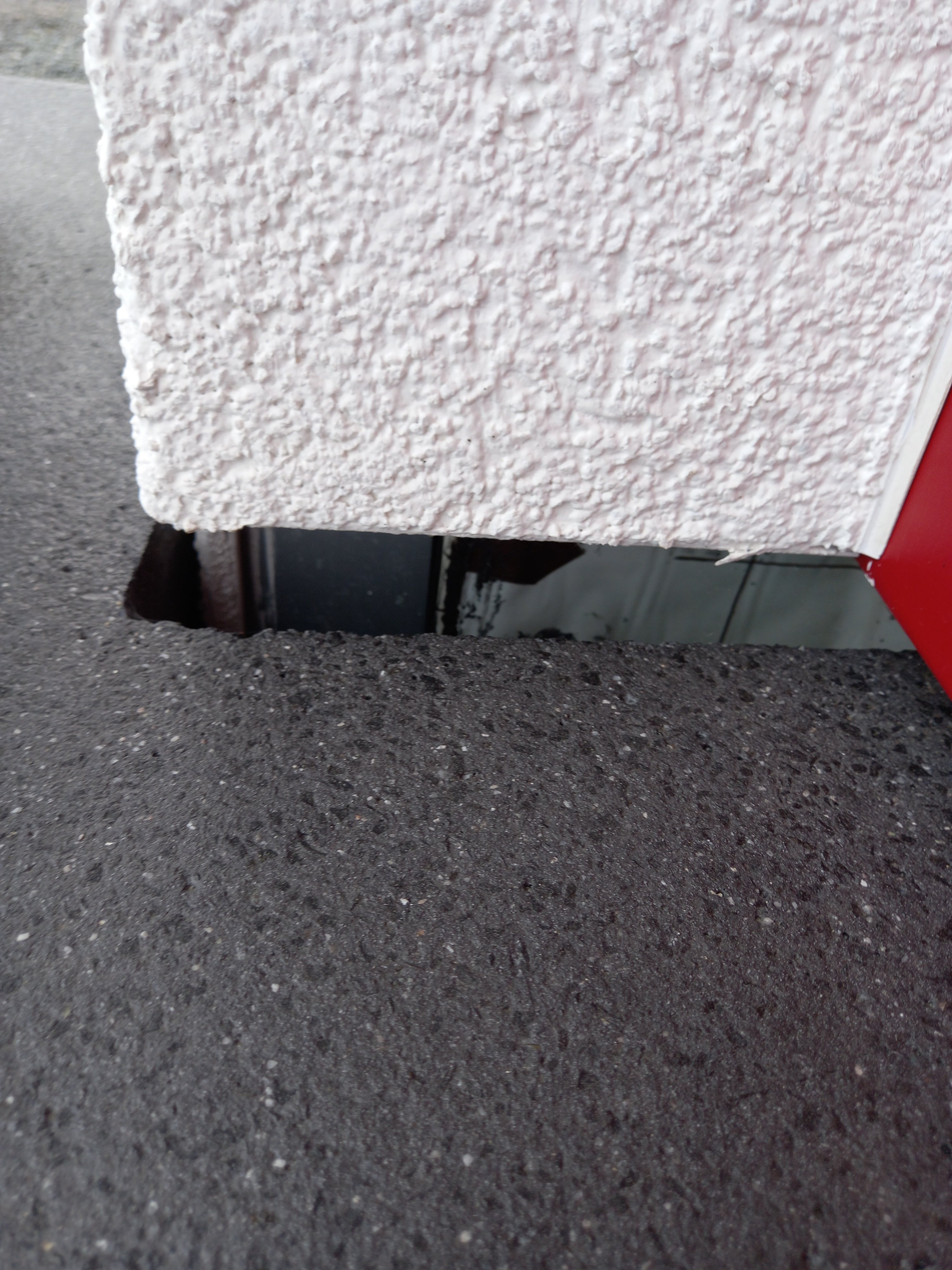 kann-man-bauschaum-verputzen-wenn-ja-wie-526348-2.jpg