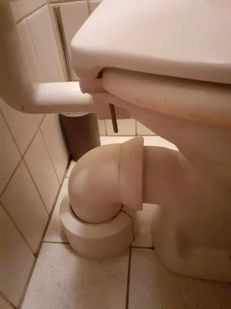 kann-man-ein-waschbecken-nachtraeglich-im-wc-raum-installieren-462591-2.jpg