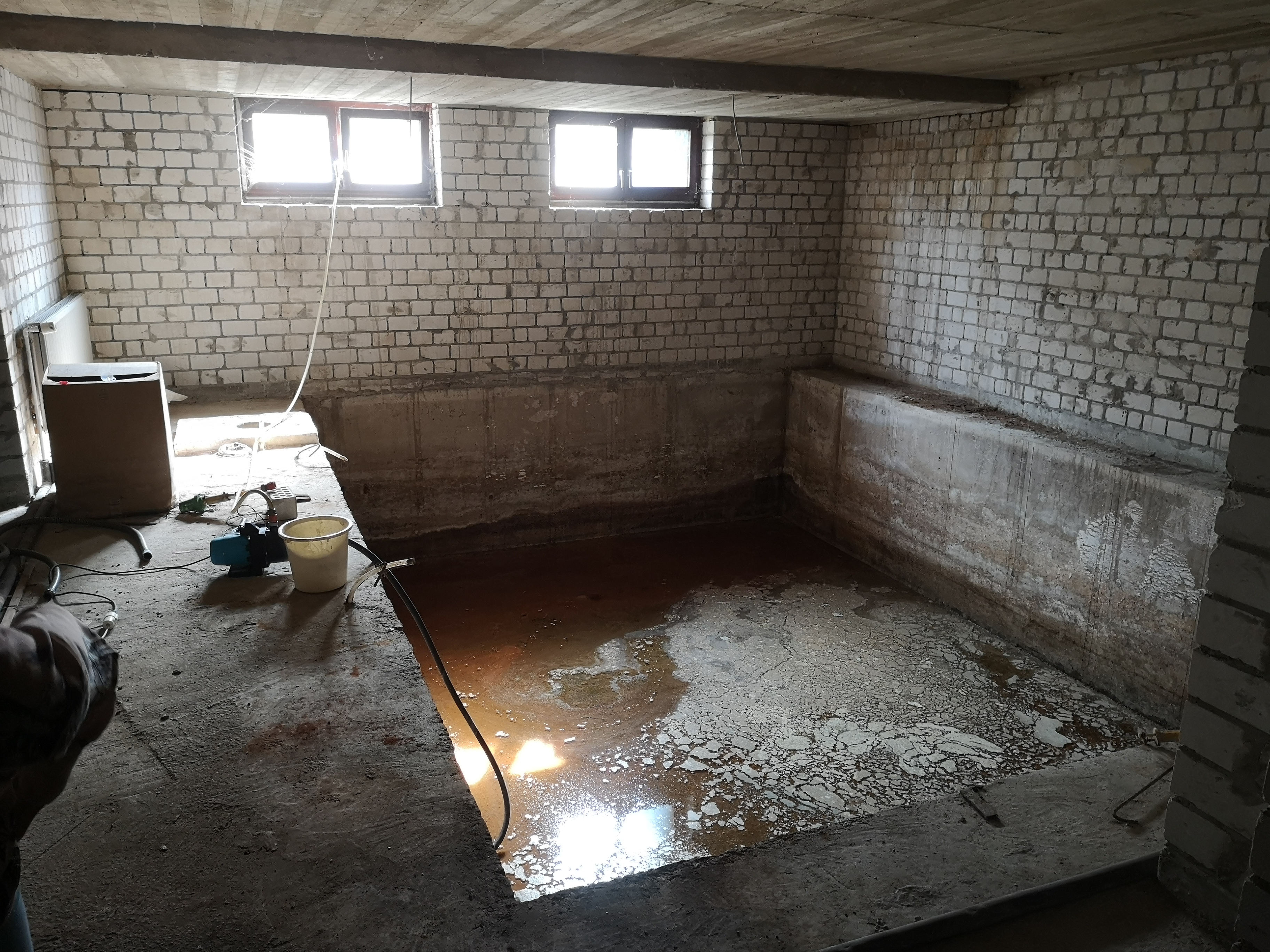 kauf-von-efh-wasser-laeuft-in-den-keller-322246-2.jpg