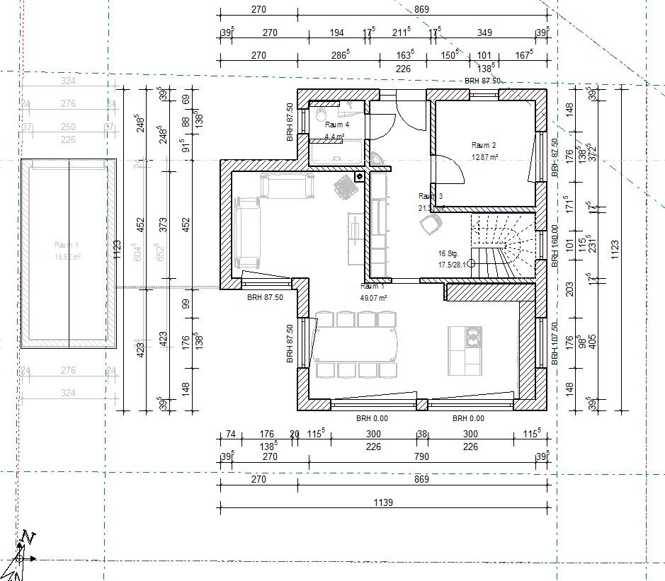 Detaillierter Grundriss eines Hauses mit Räumen 1-4, Treppen und Esstisch, Maßangaben.