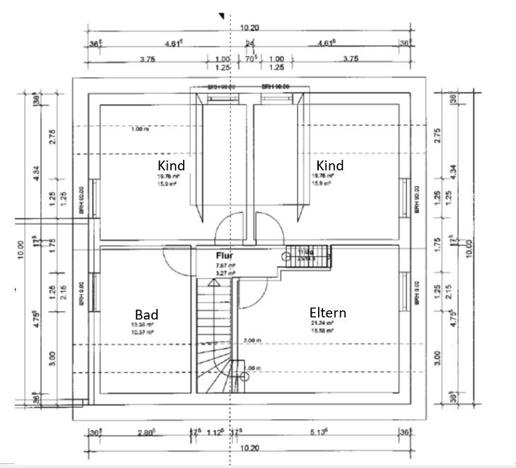 Grundriss: zwei Kinderzimmer, Elternzimmer, Bad, Flur, Treppenaufgang.