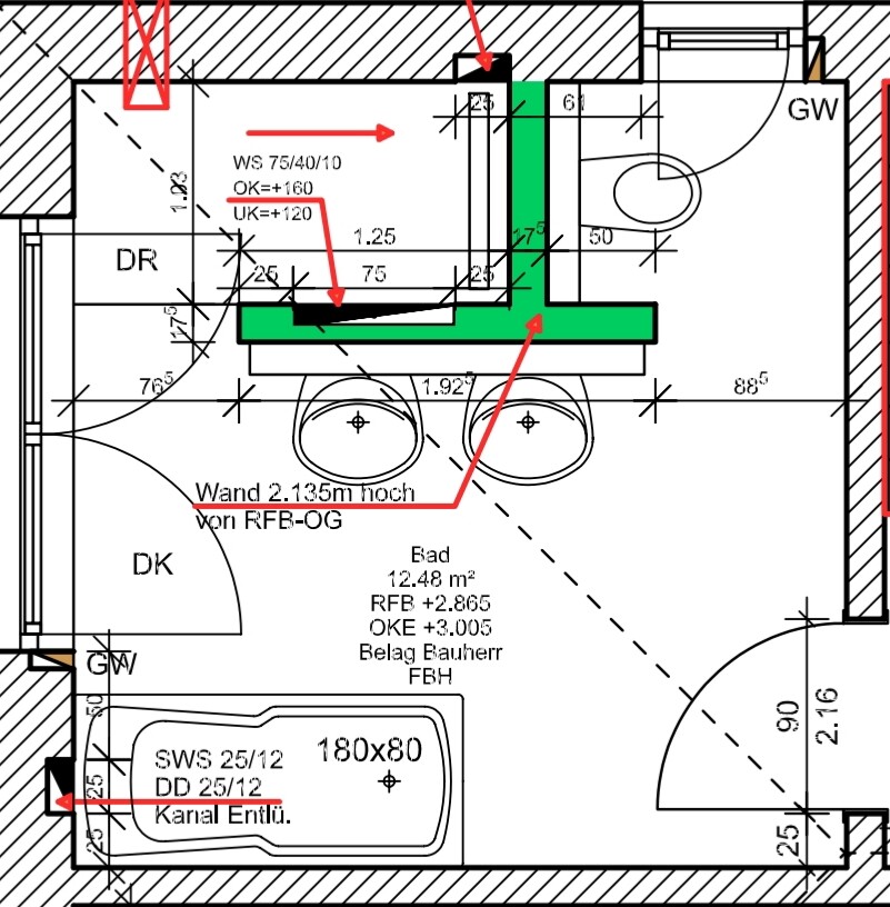 Grundriss eines Zimmers mit Bad: grün markierte U?Theke, Badewanne, zwei Kreise, Pfeile.