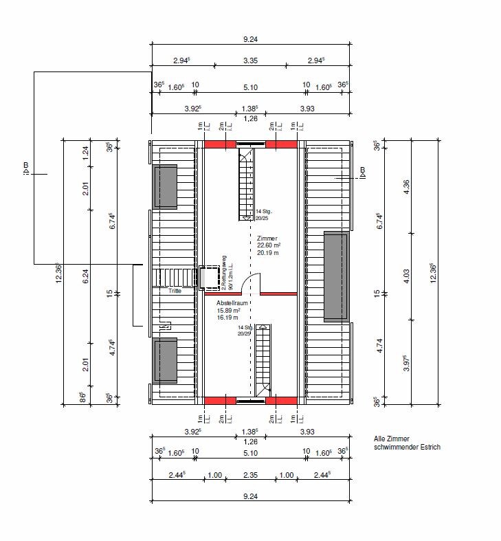 Grundriss eines Gebäudes mit Treppenhaus, Zimmern und Abstellraum; Maßangaben.
