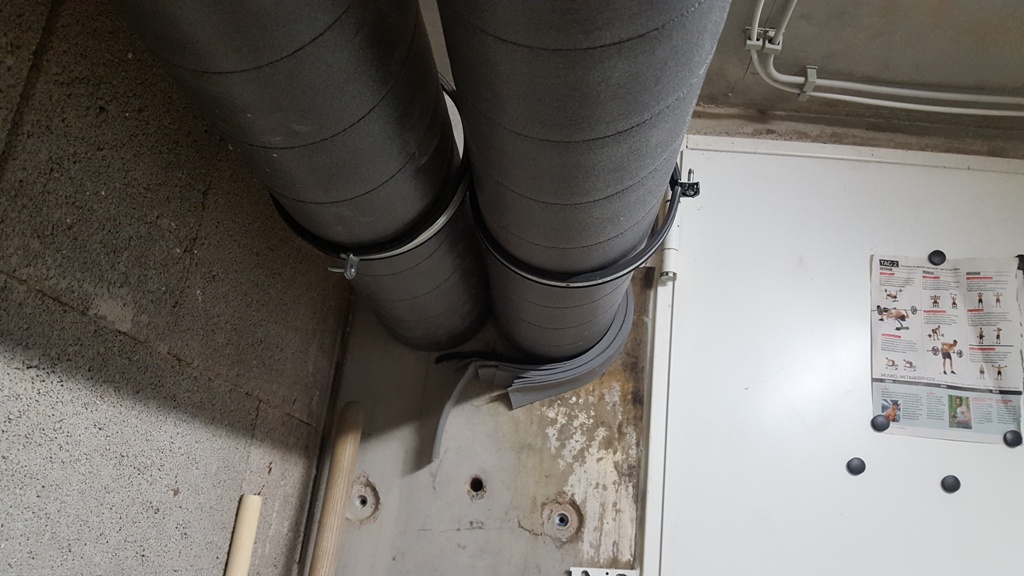 kondenswasser-und-schimmel-an-zuluft-rohr-was-tun-242513-2.jpg