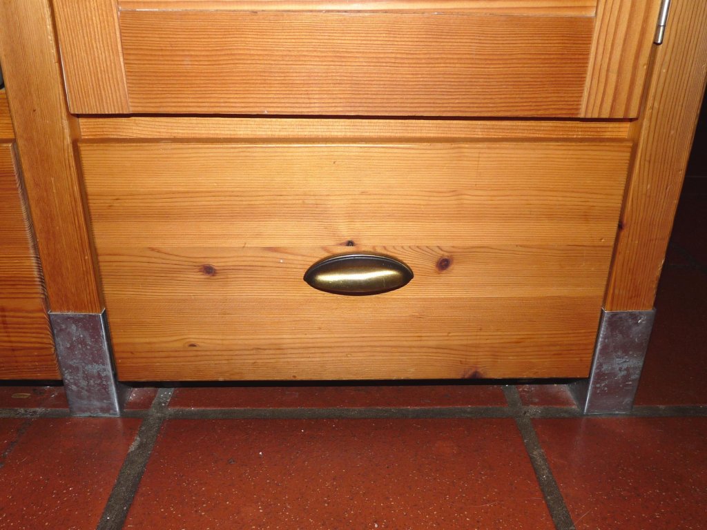 kueche-von-1997-bitte-um-namenshinweise-183178-2.jpg