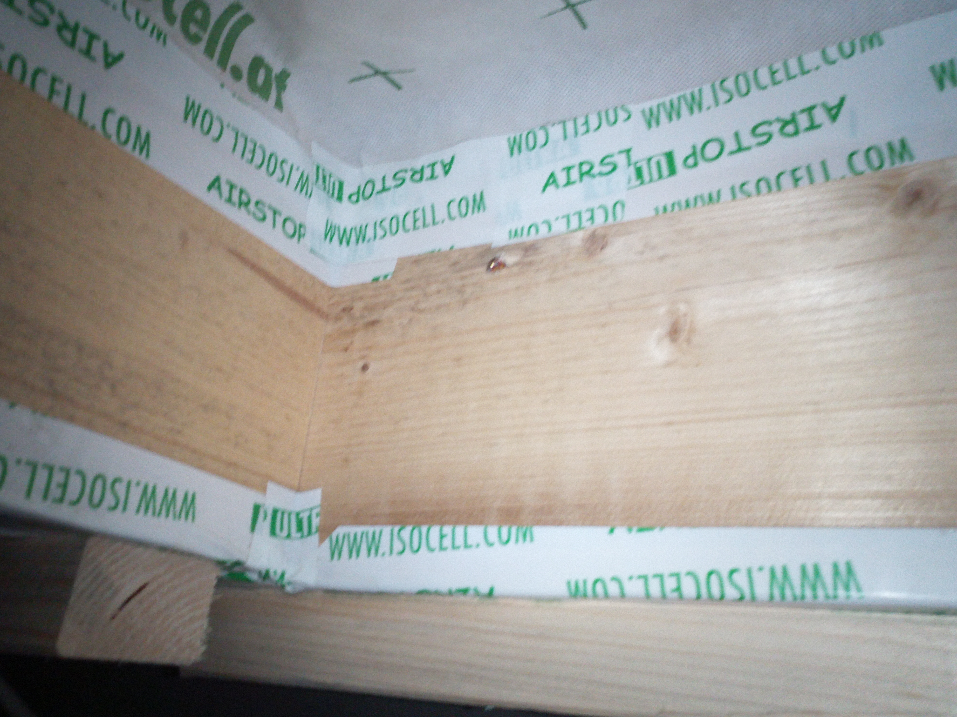lattung-und-pfetten-schimmeln-im-neubau-474536-5.jpg