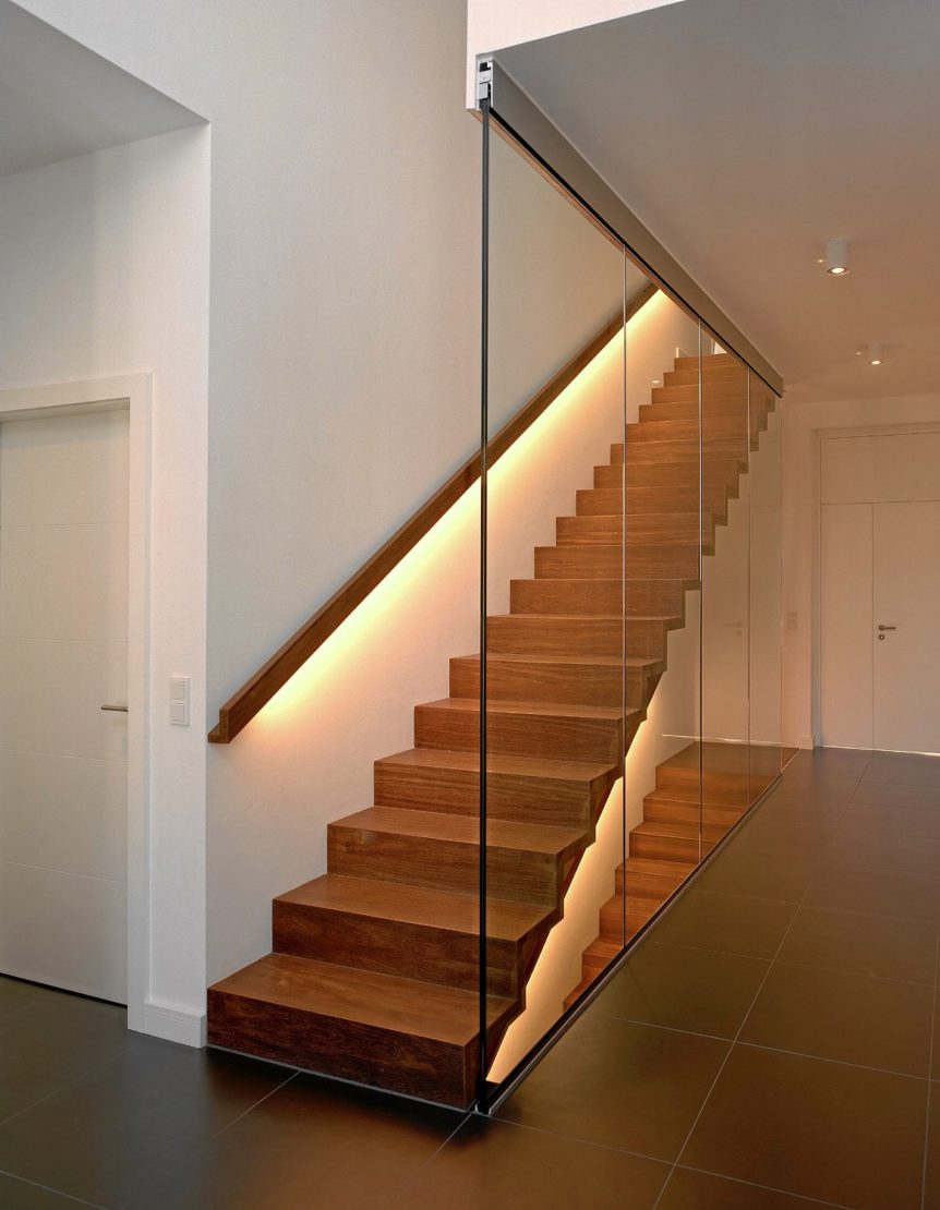 led-treppenbeleuchtung-abstaende-bei-geschwungener-treppe-588455-1.jpeg