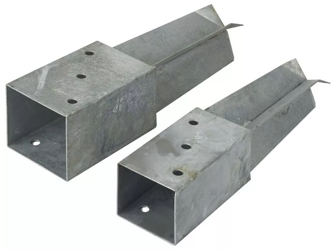 loecher-ausheben-um-zaunfuesse-zu-betonieren-563623-1.PNG