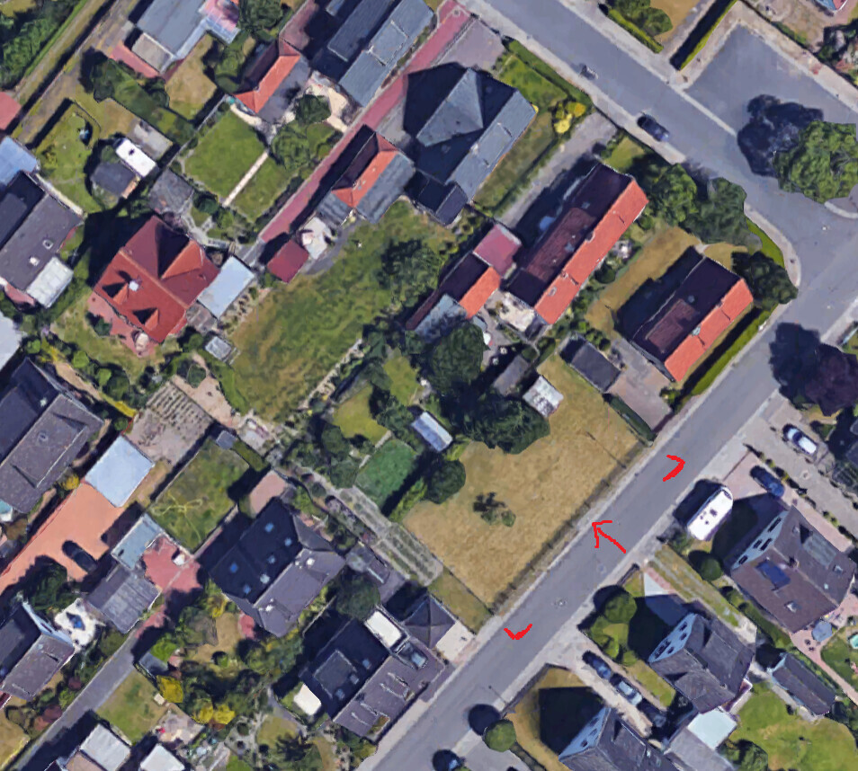 luftaufnahme-wohnviertel-haeuser-daecher-strassenansicht.jpg