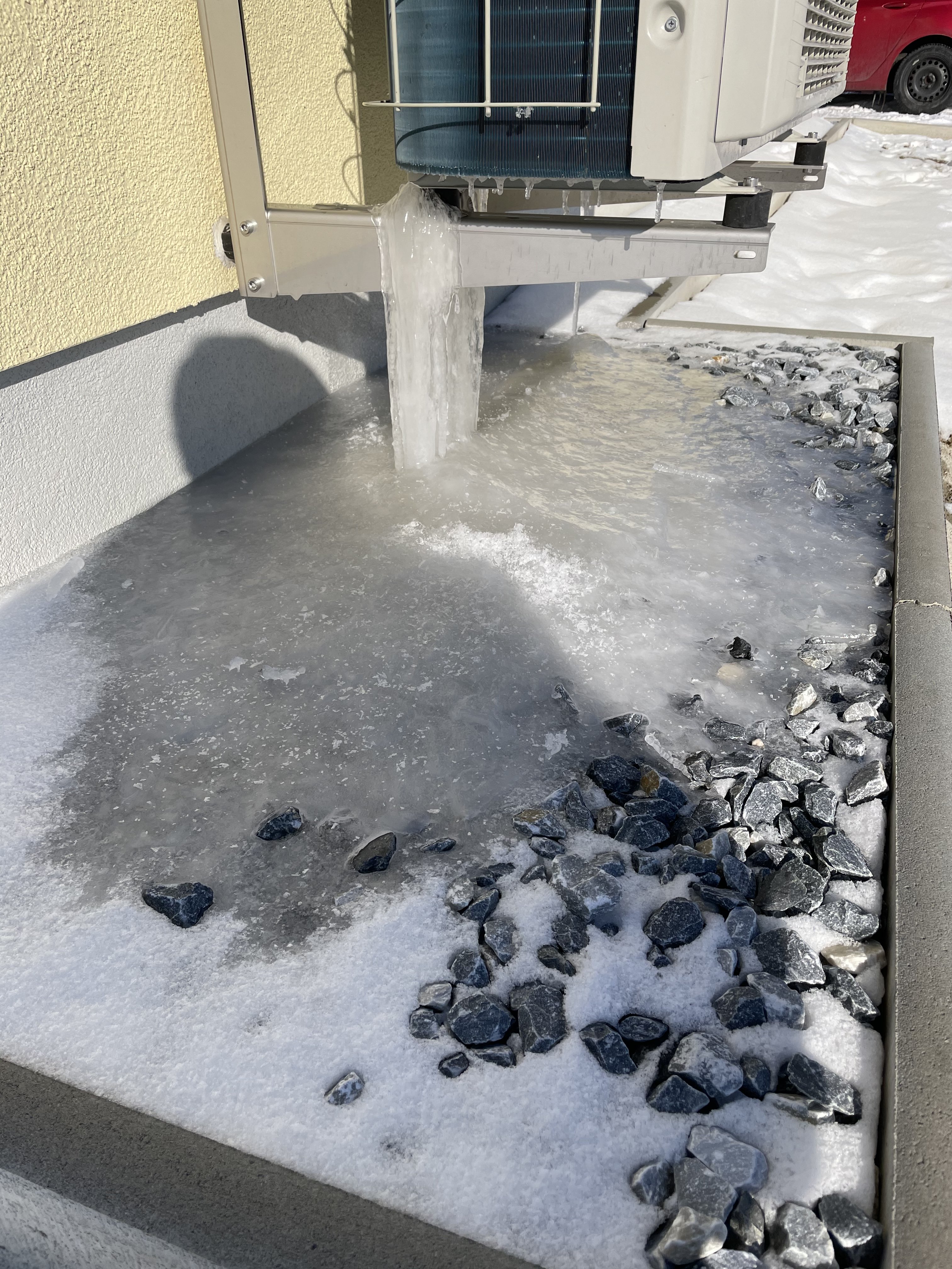 luftwaermepumpe-eiskreation-normal-472117-2.jpeg