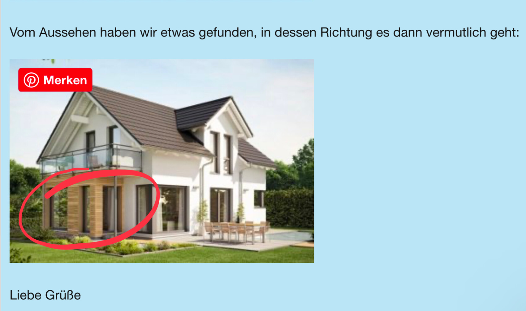 Außenansicht eines modernen Einfamilienhauses mit Terrasse und Garten.