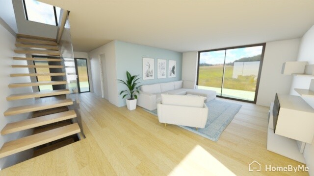 Heller offener Wohnbereich mit Treppe, Sofa, Pflanze, Bilderrahmen und großer Fensterfront.