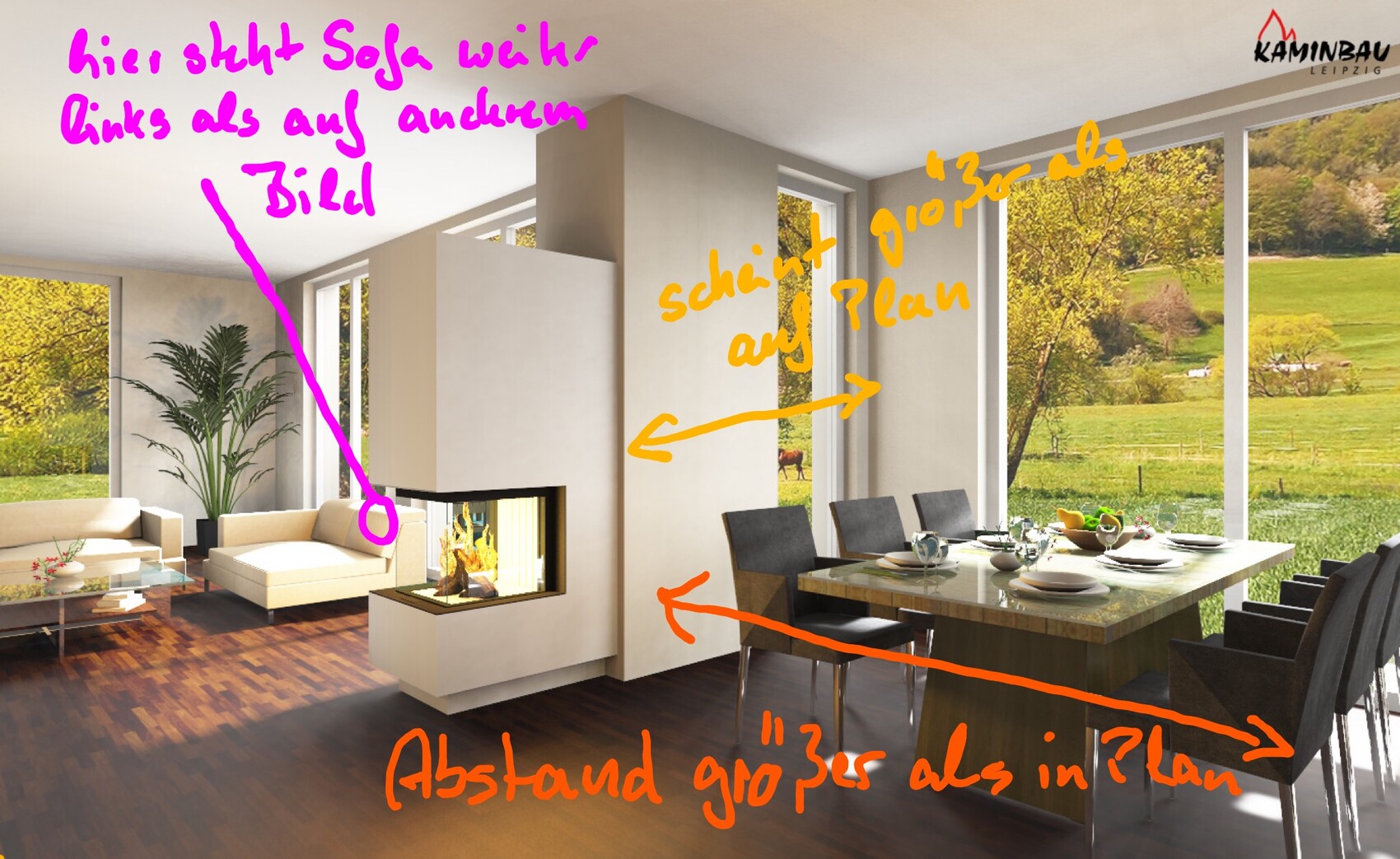Offenes Wohnzimmer mit Kamin, Sofa links, Esstisch rechts, große Fenster zeigen Landschaft.