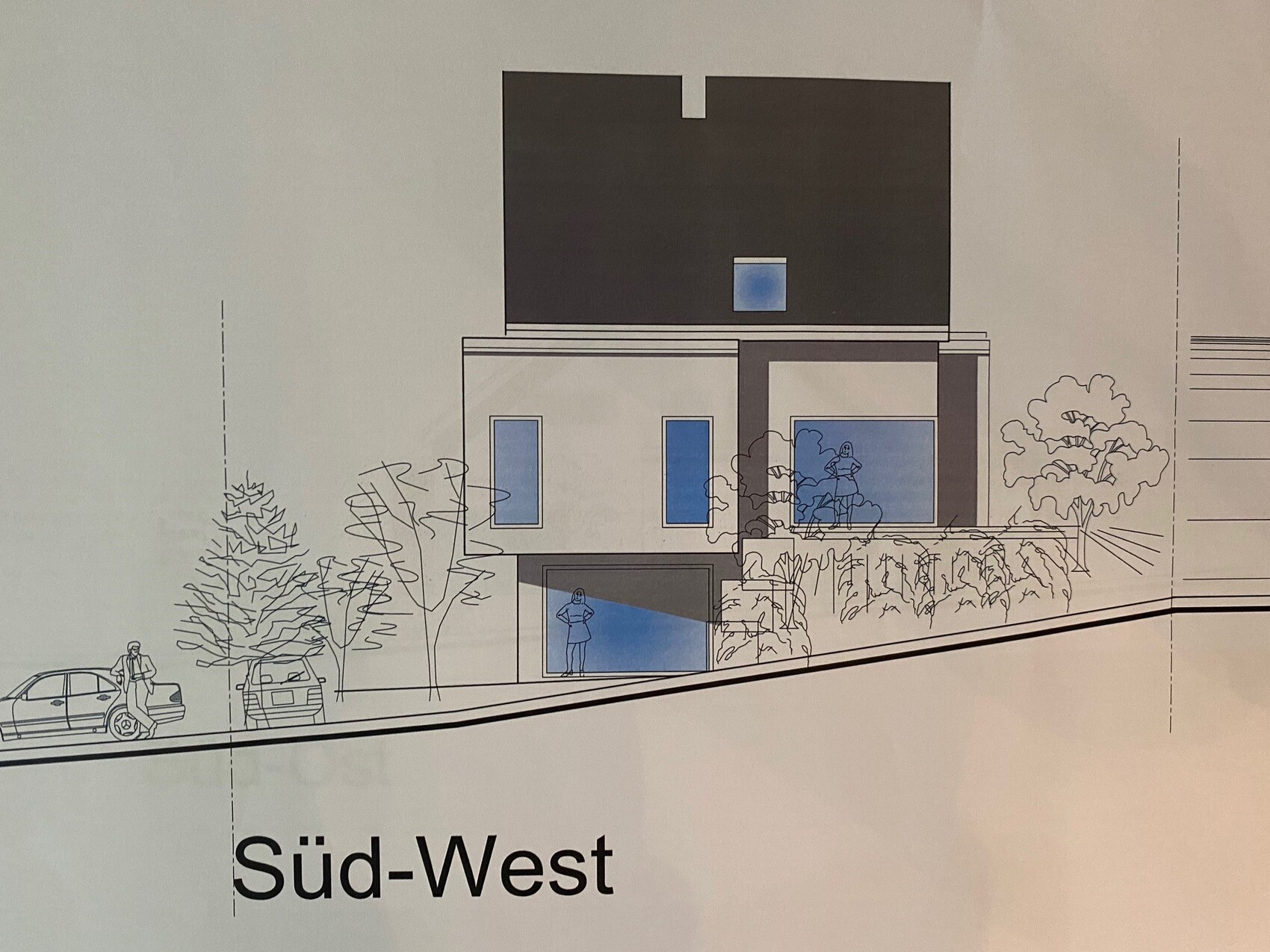 Modernes zweistöckiges Wohnhaus auf geneigter Straße mit dunklem Obergeschoss und blauen Fenstern.