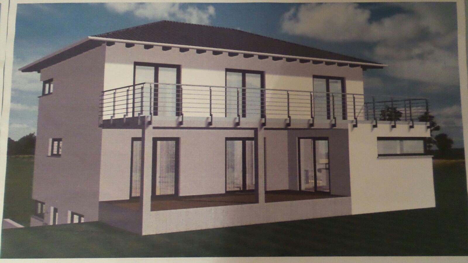 Zweistöckiges modernes Hausmodell mit Balkon und Terrasse im Freien.