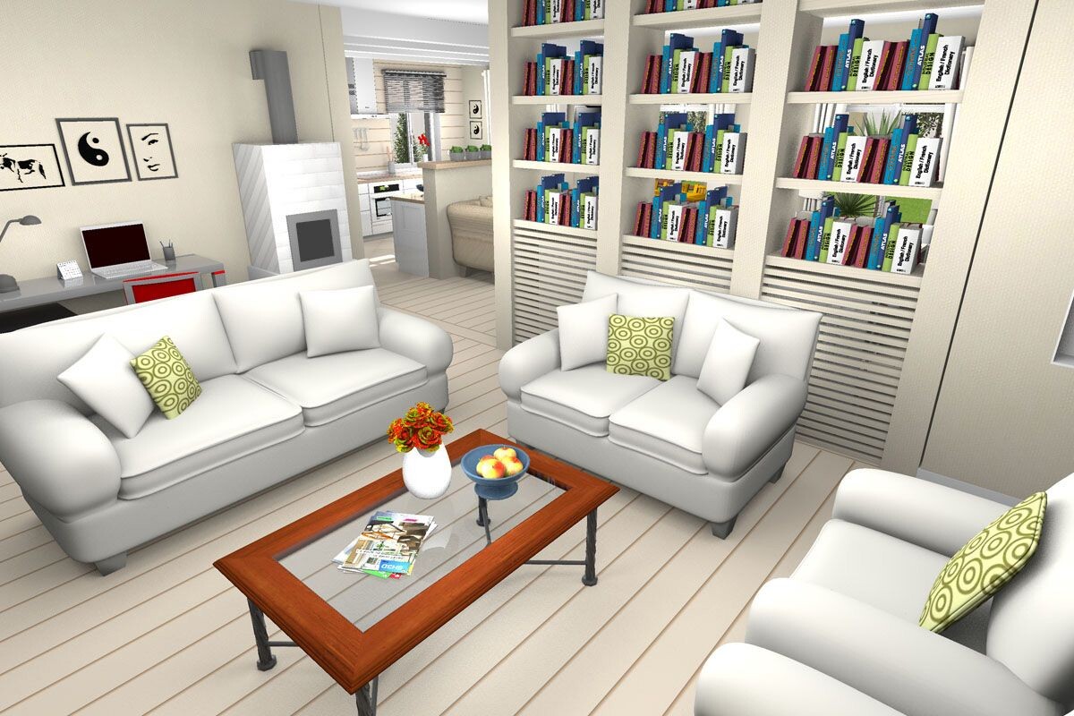 Helles Wohnzimmer mit drei weißen Sofas, Holztisch, Bücherregal, Vase und Obst.