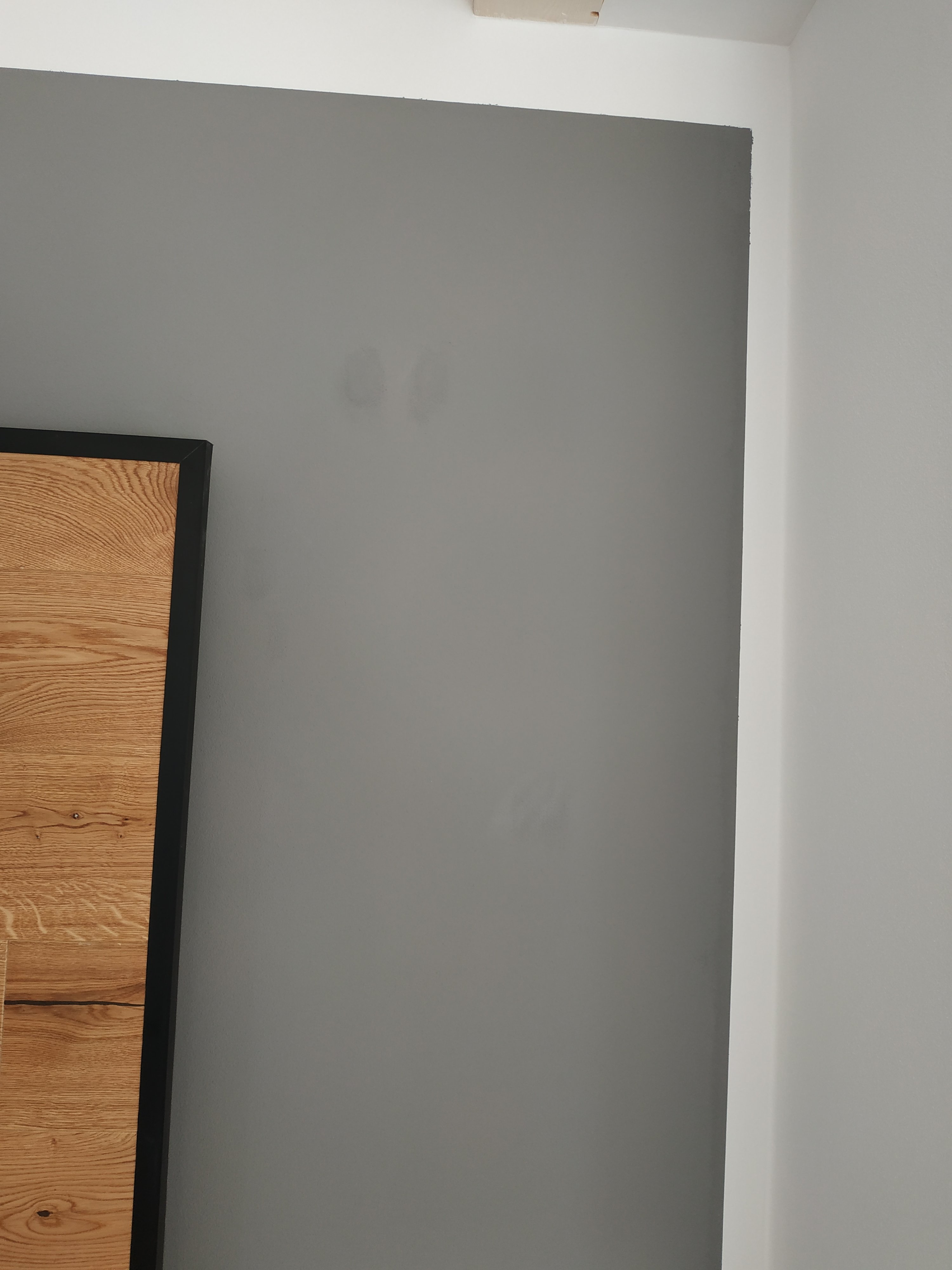 muss-wand-neu-gestrichen-werden-376073-1.jpg