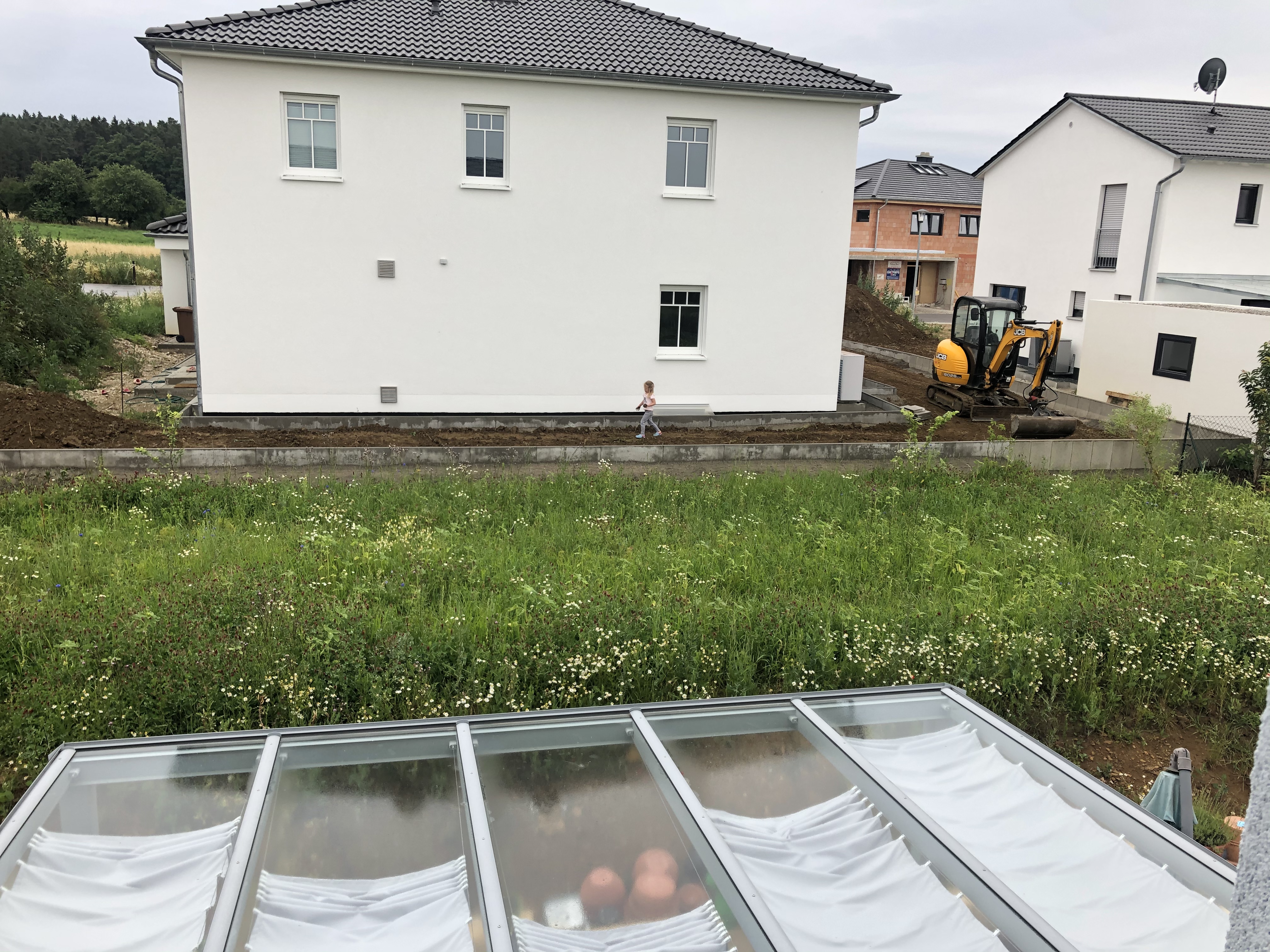 nachbars-betonstuetzen-auf-unserem-grundstueck-417063-2.jpeg