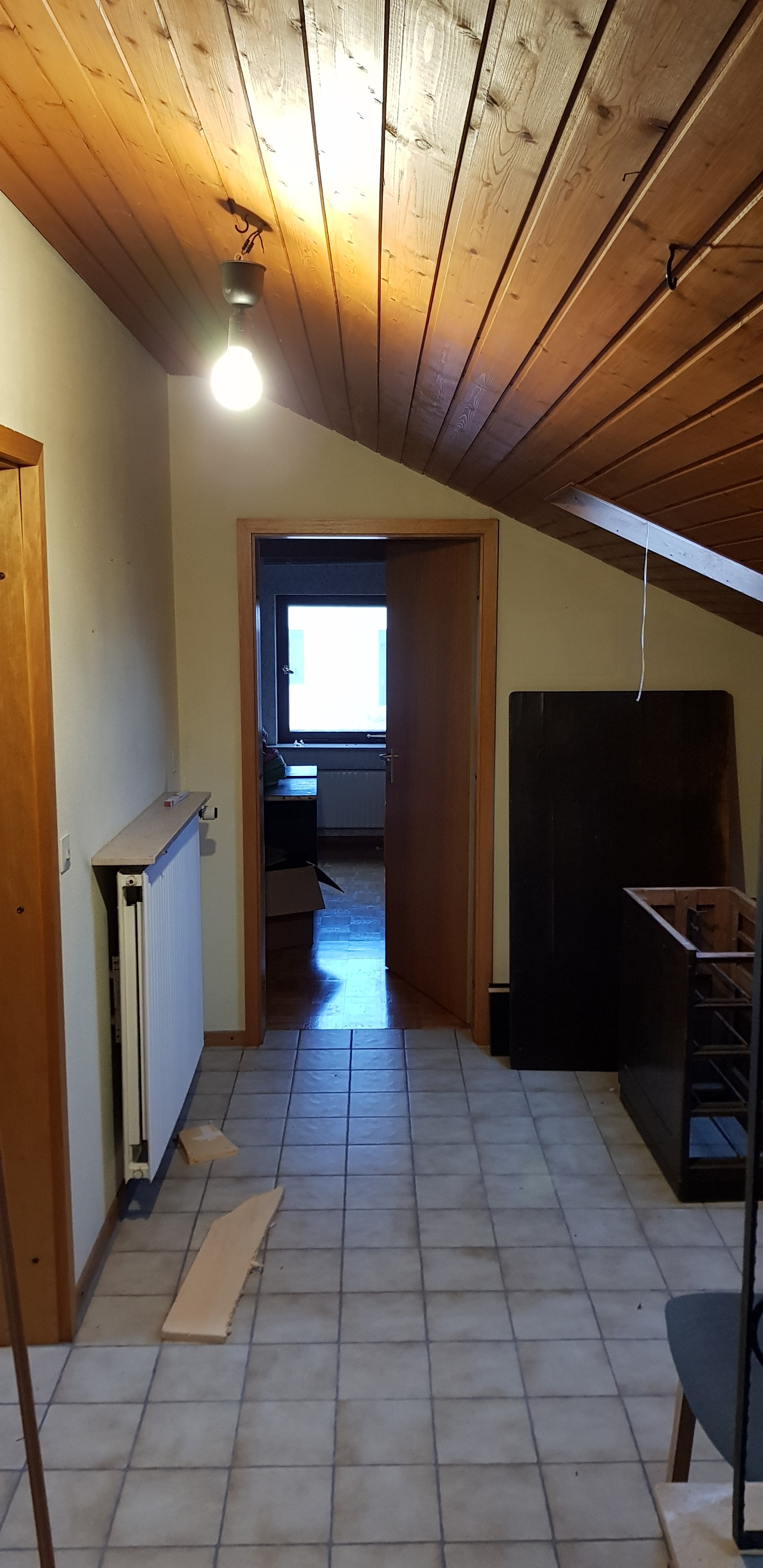 nachtraegliche-dachdaemmung-mit-kriechgang-352217-1.jpg