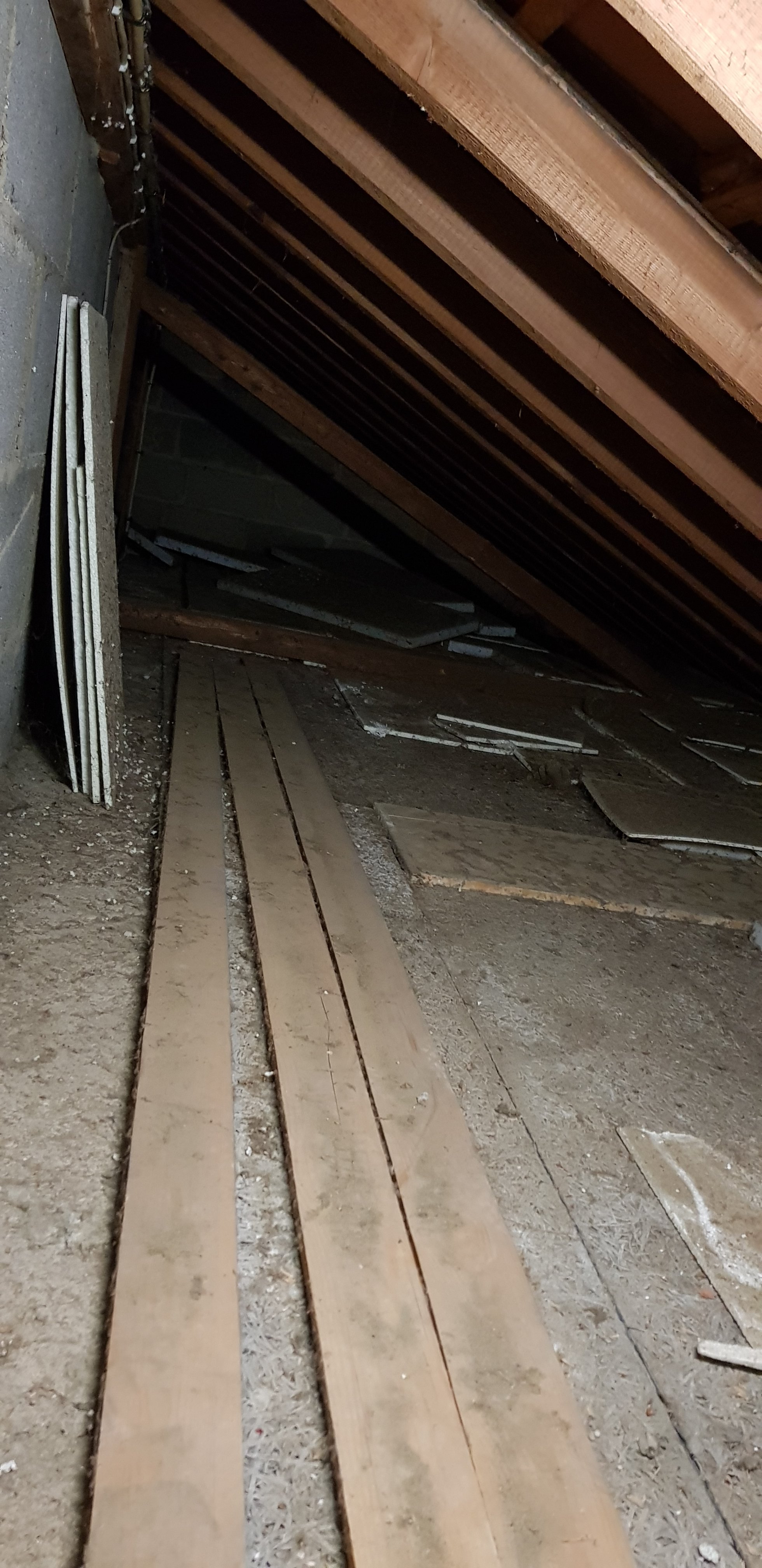 nachtraegliche-dachdaemmung-mit-kriechgang-352217-2.jpg