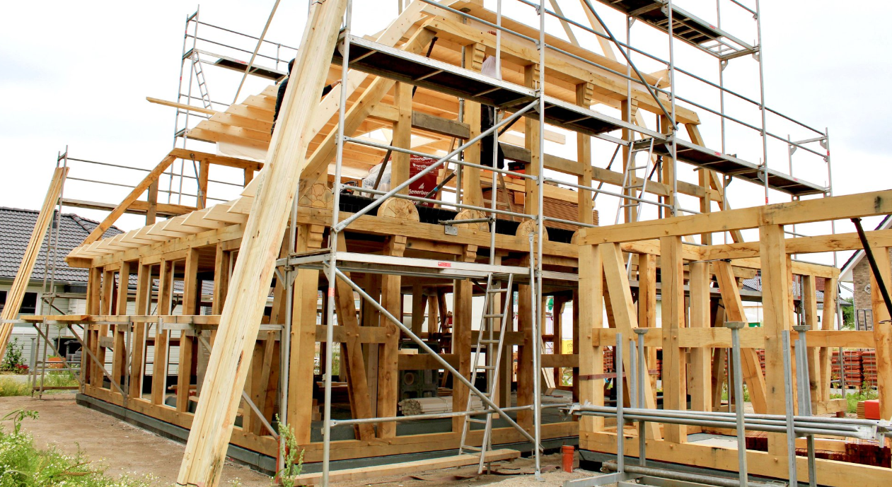 neues-fachwerkhaus-innen-massiv-bauen-360646-3.png
