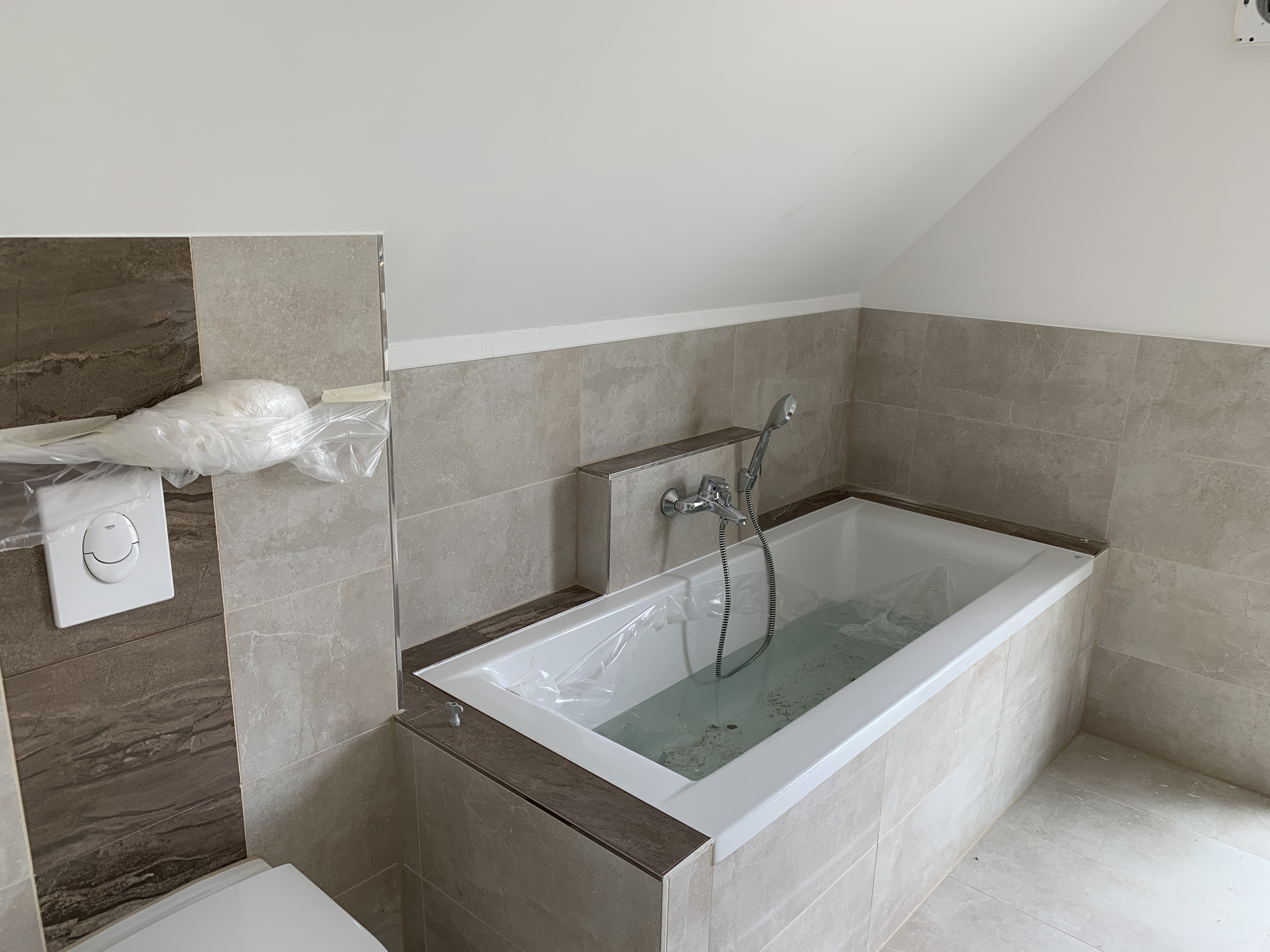 neuplanung-bad-und-schlafzimmer-raumgroessen-noch-leicht-variabel-422176-1.jpg