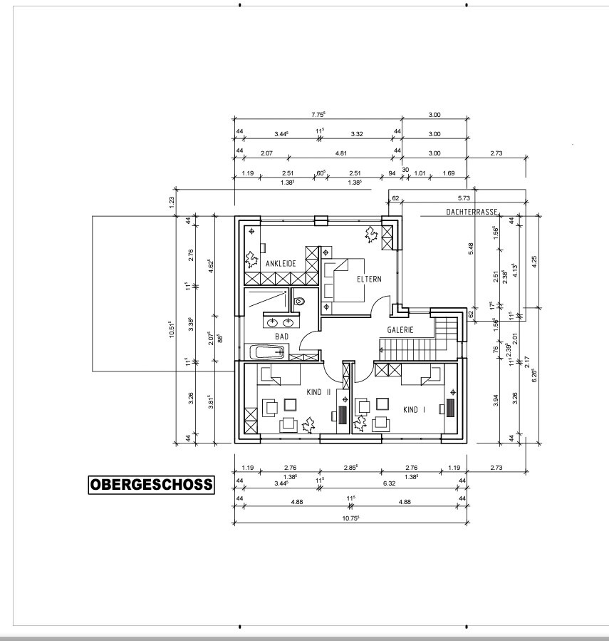 Grundriss Obergeschoss: Eltern- und Kinderzimmer, Bad, Ankleide, Galerie, Dachterrasse.