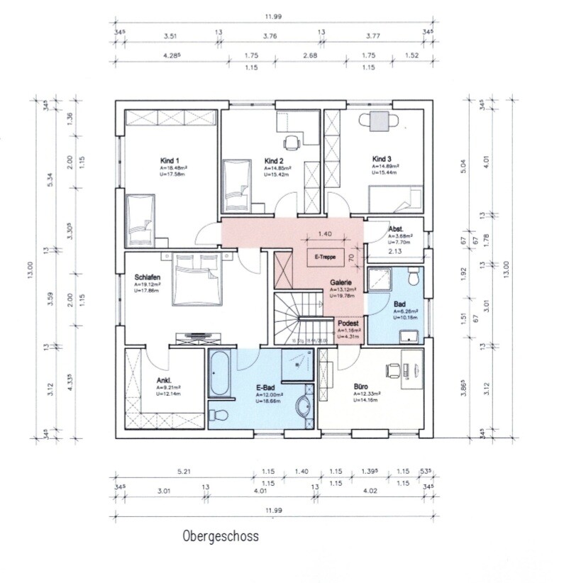 Obergeschoss-Grundriss: Schlafzimmer, Ankleide, E-Bad, Bad, Büro, Galerie, Kind 1-3, Treppe.