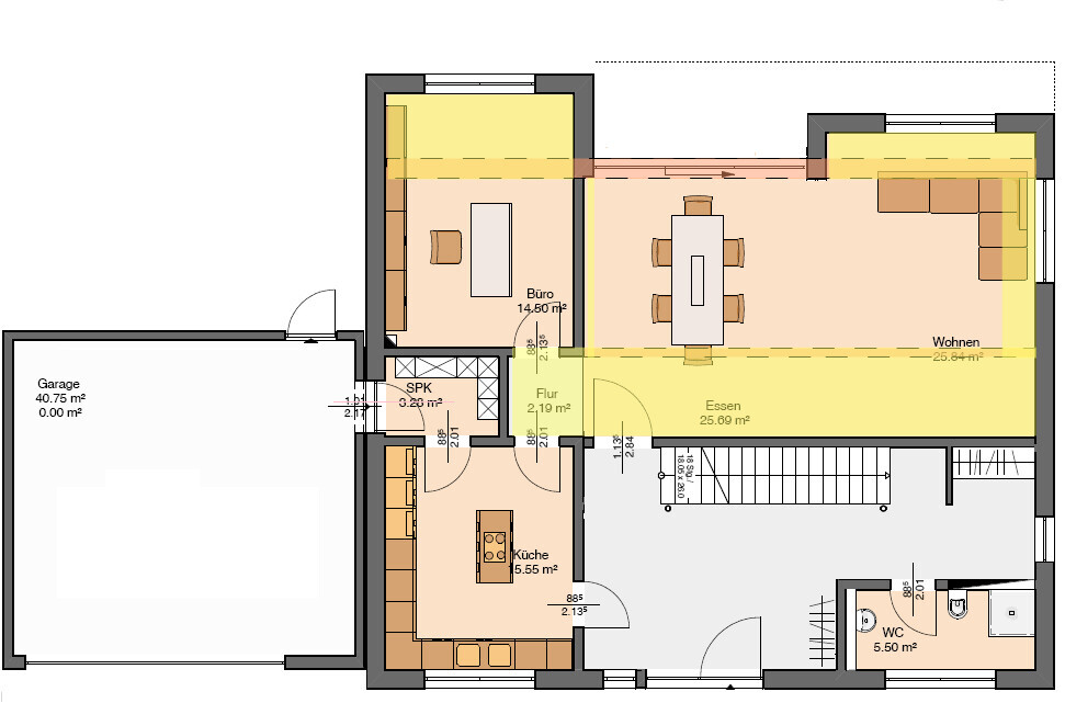 Grundriss eines Hauses mit Küche, Essen, Wohnen, Büro, Flur, WC und Garage.