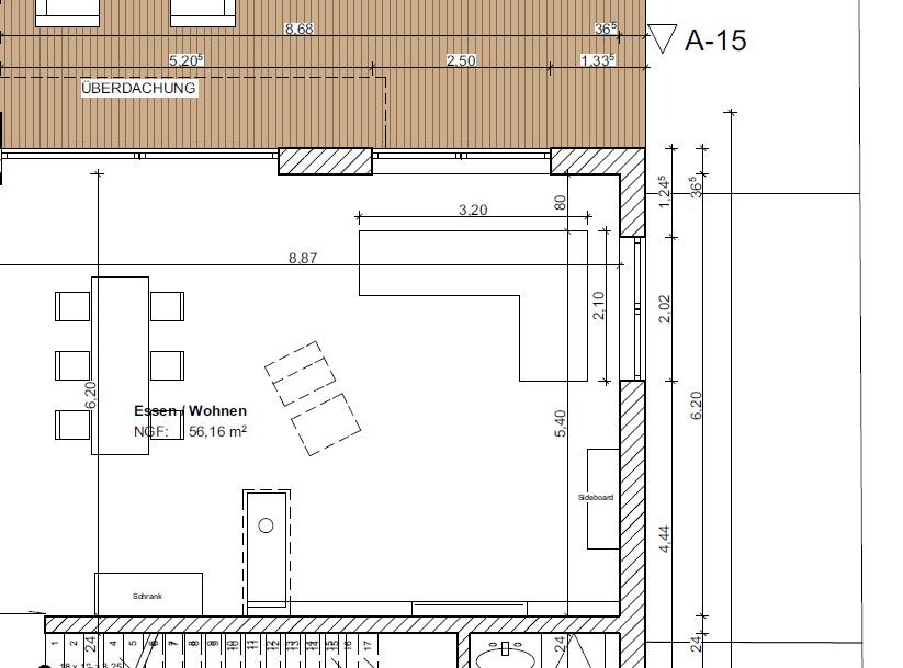 Grundriss eines offenen Wohn-/Essbereichs mit Esstisch, Stühlen und Küchenzeile